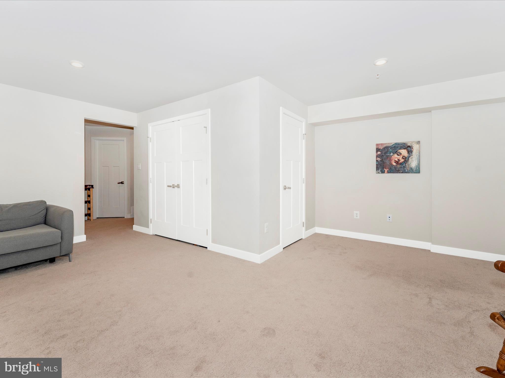 LAKE LINGANORE - Residential