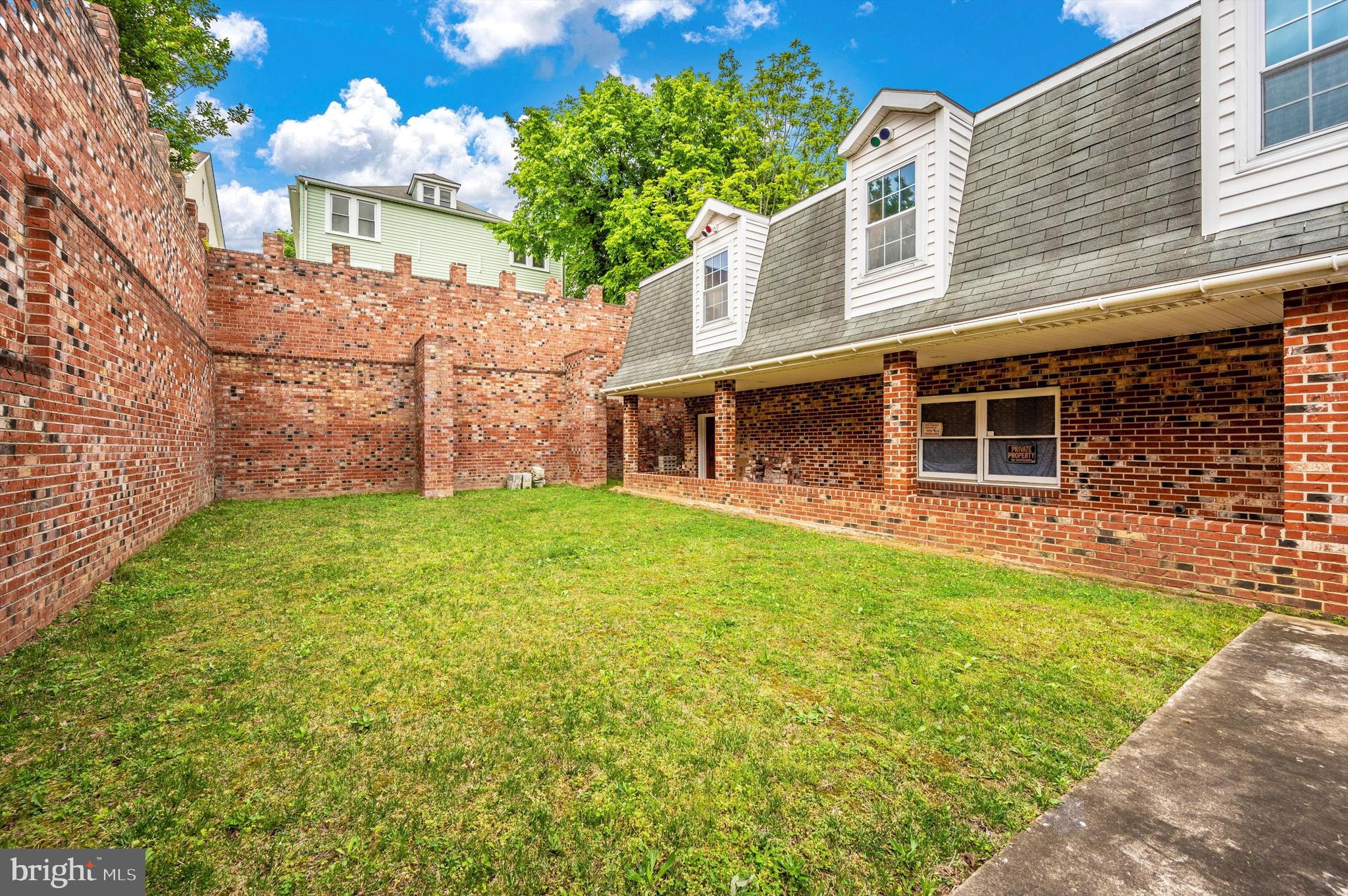 BRUNSWICK - Residential