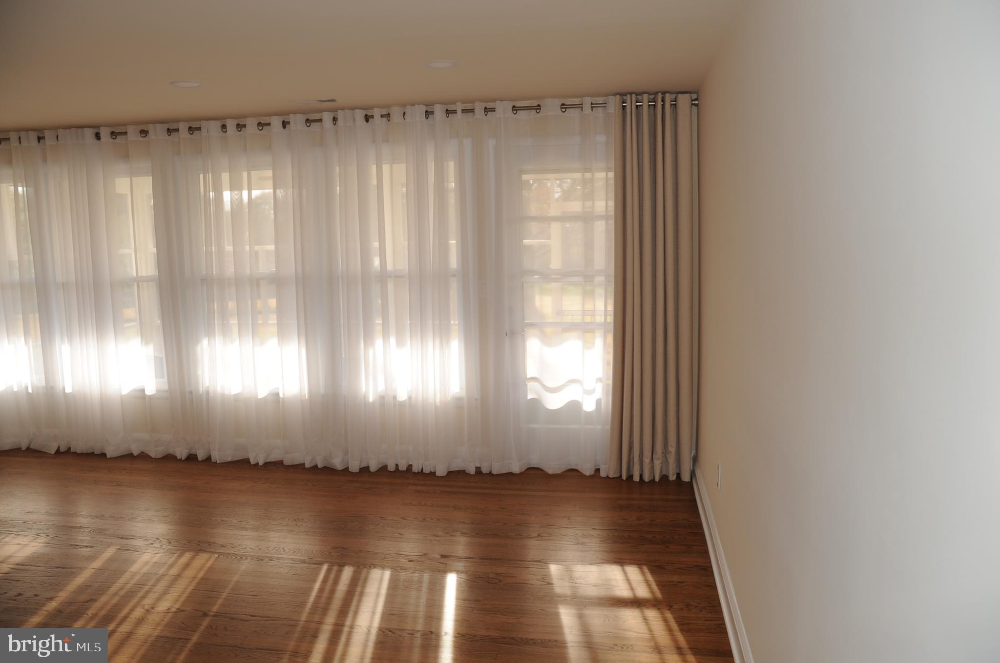 ROSEMONT - Residential Lease