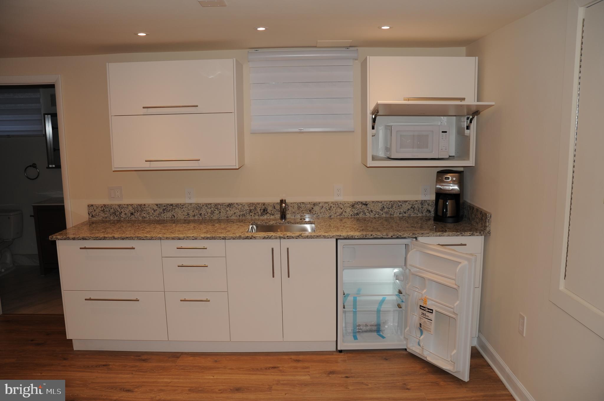 ROSEMONT - Residential Lease