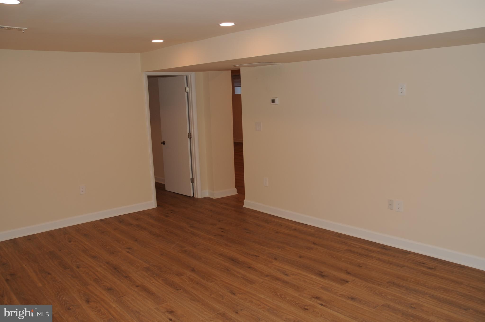 ROSEMONT - Residential Lease