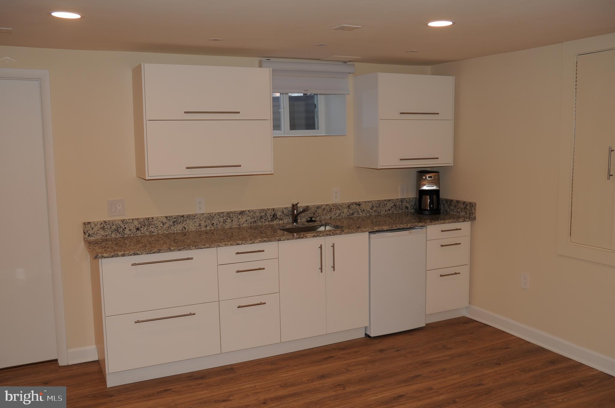 ROSEMONT - Residential Lease