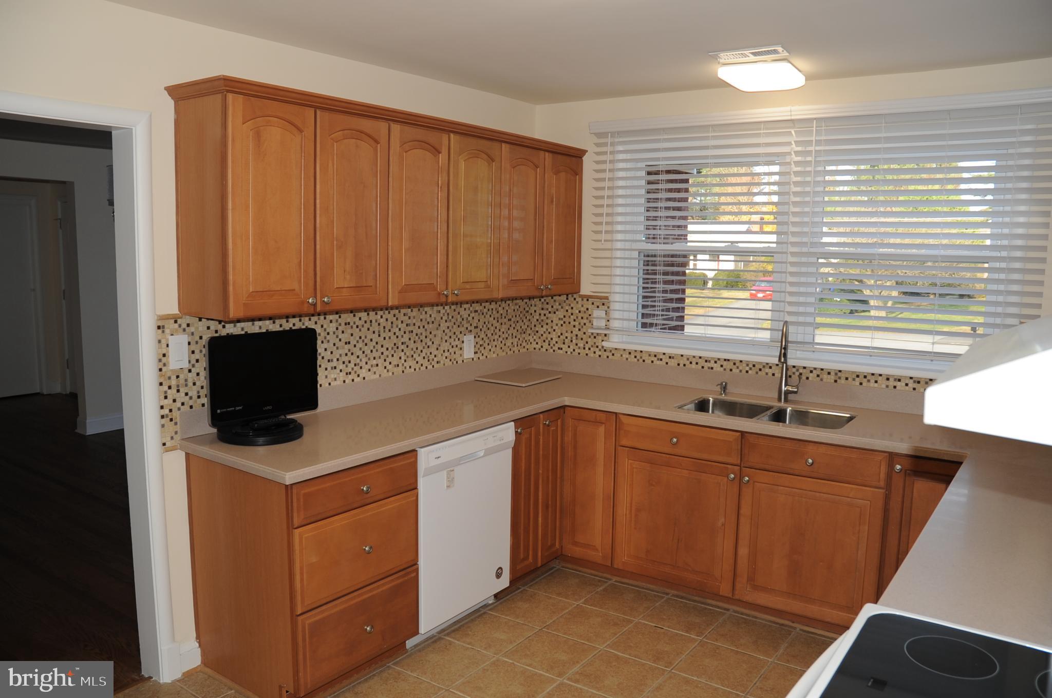 ROSEMONT - Residential Lease