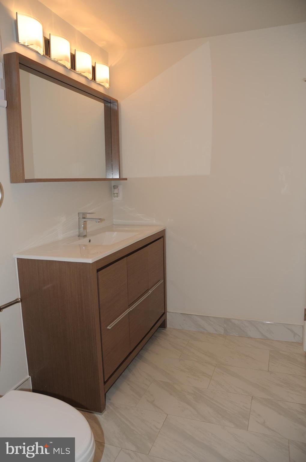 ROSEMONT - Residential Lease