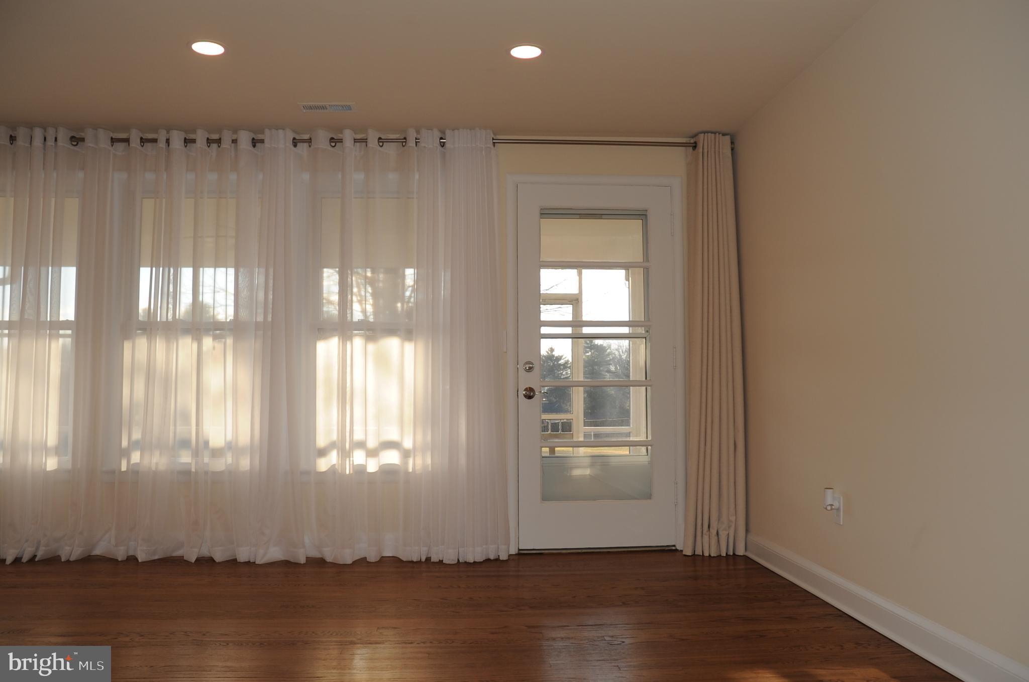 ROSEMONT - Residential Lease