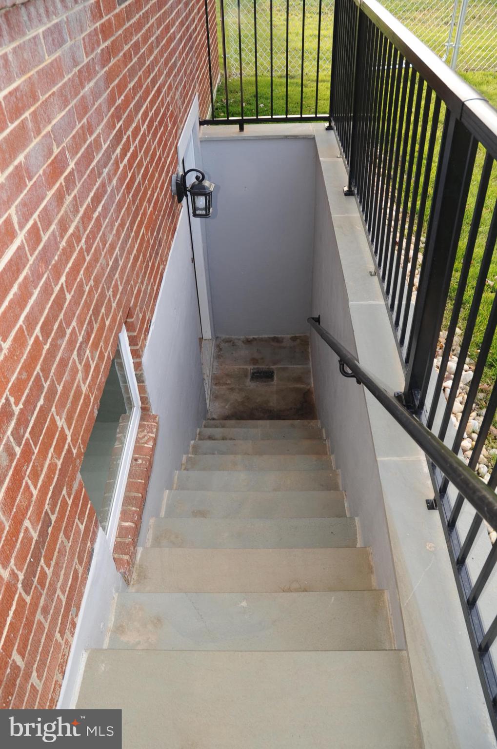 ROSEMONT - Residential Lease