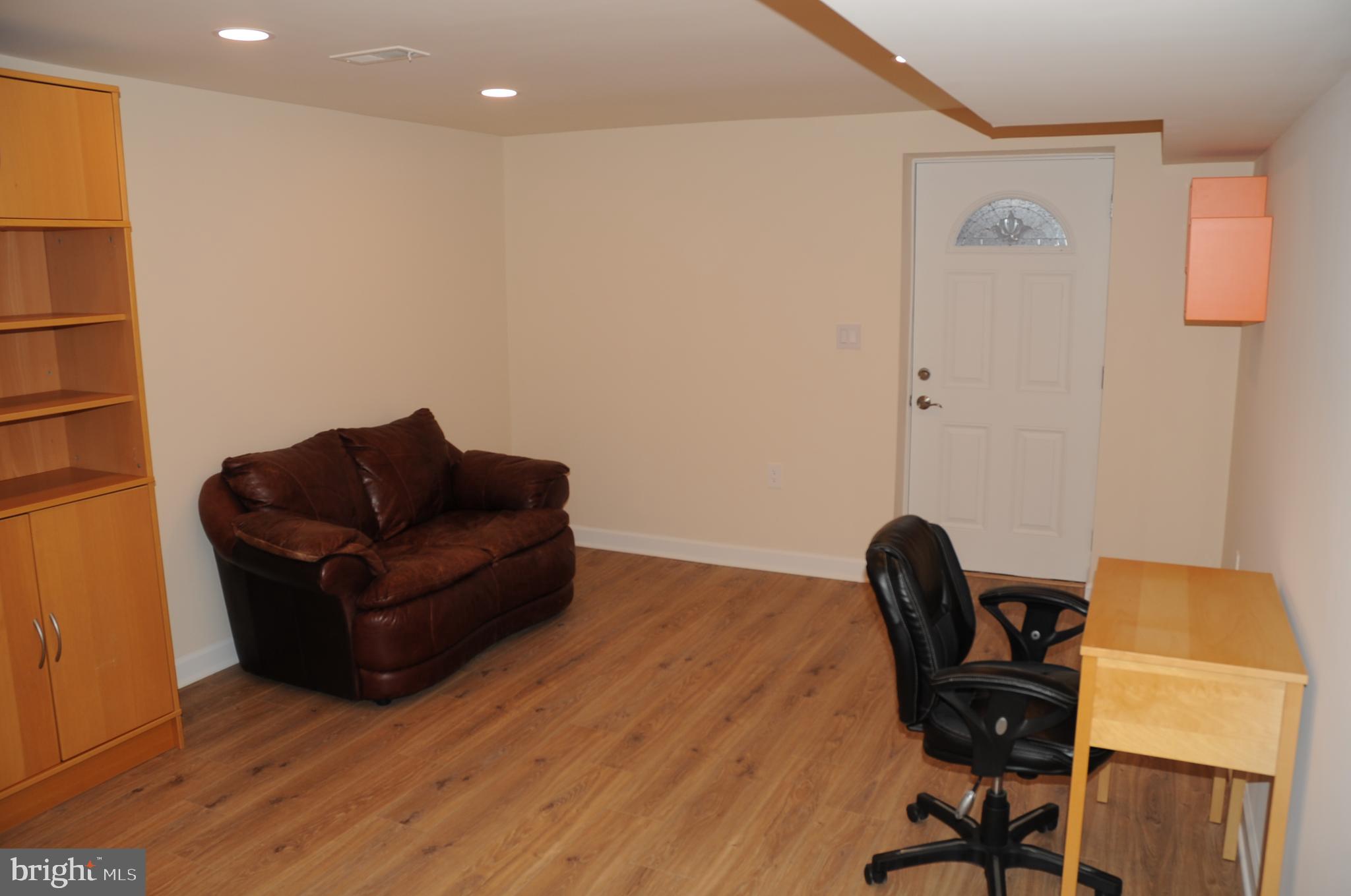 ROSEMONT - Residential Lease