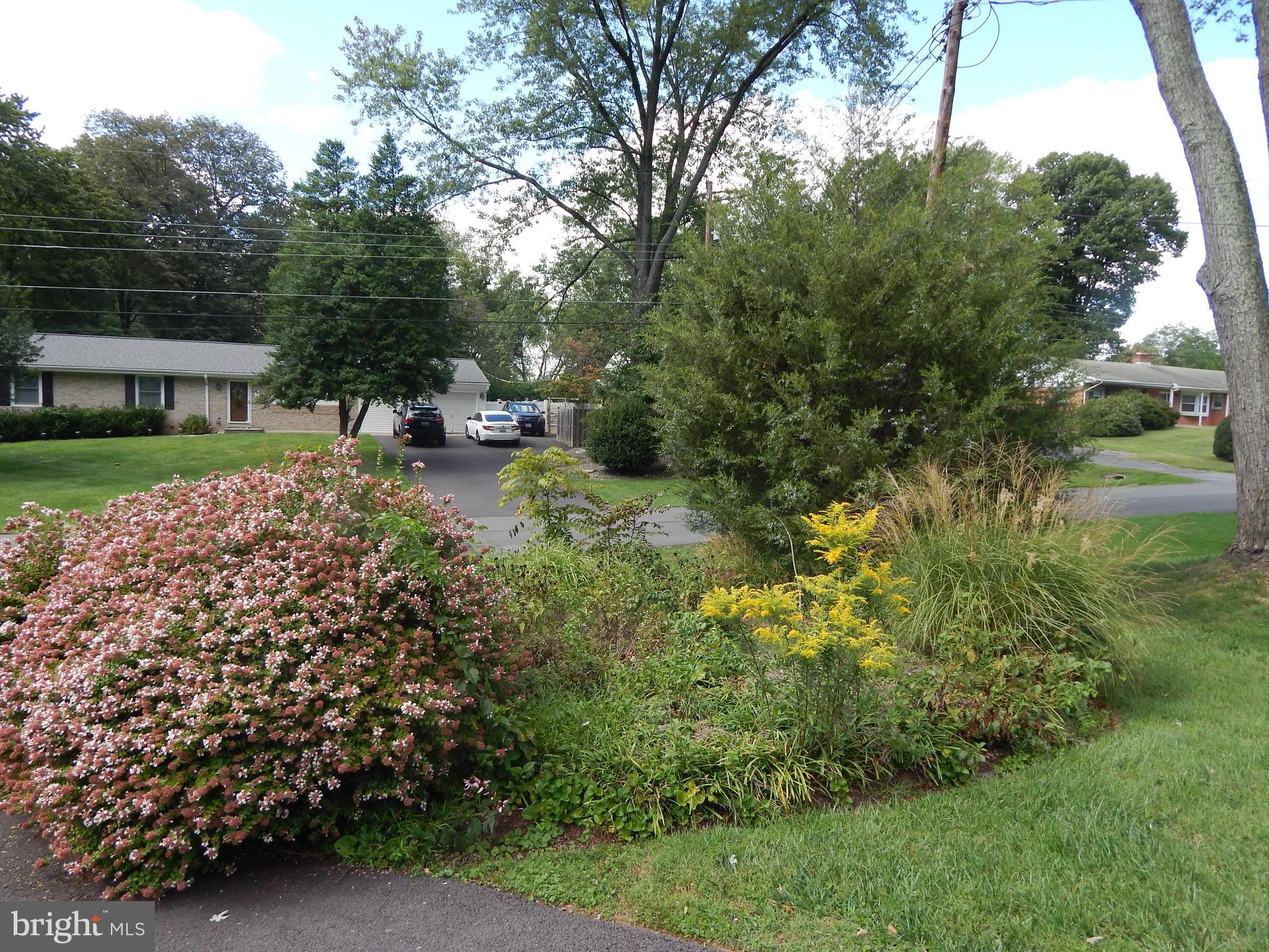 MEADOWBROOK ESTATES - Residential