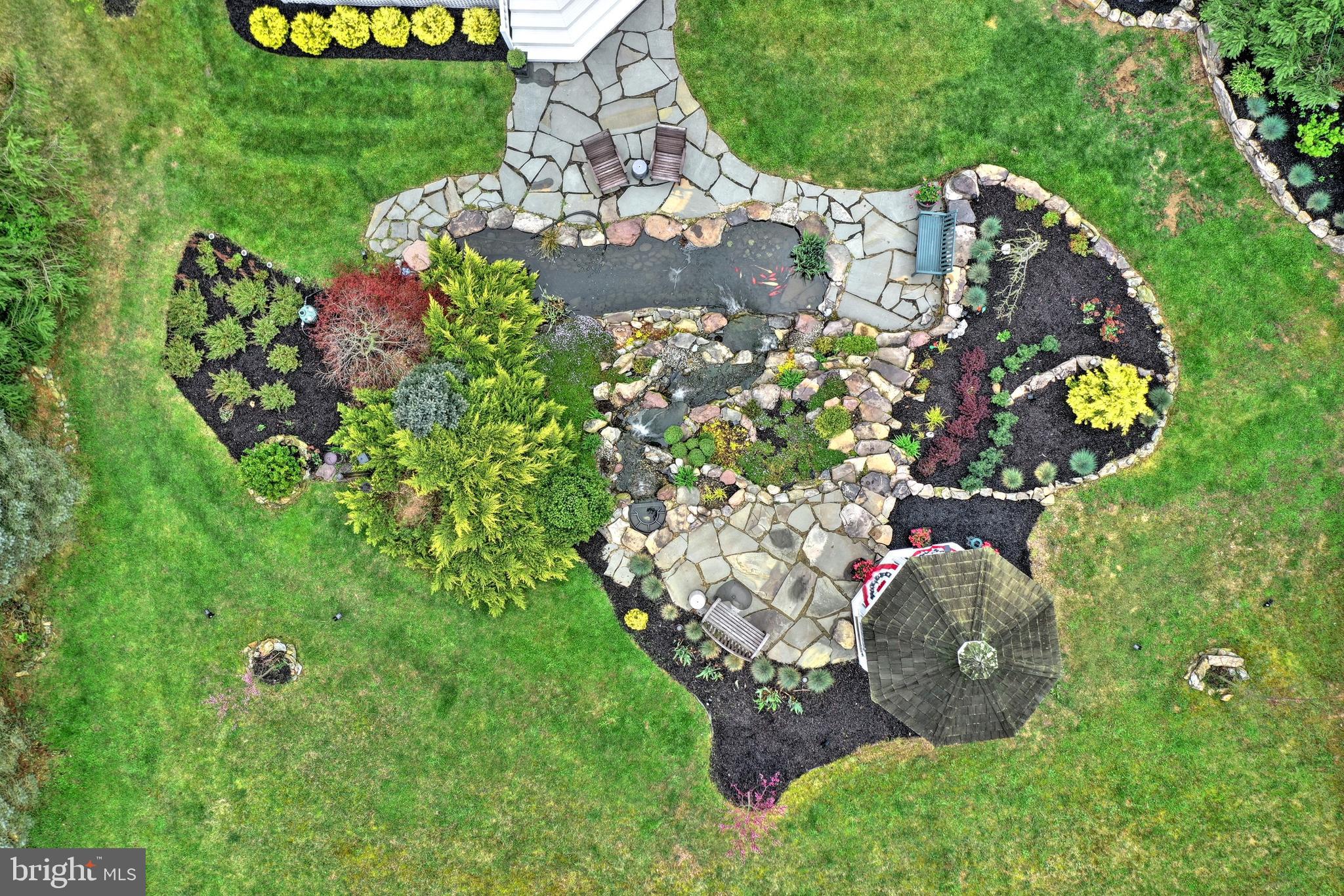 COLONIAL MEADOWS - Residential