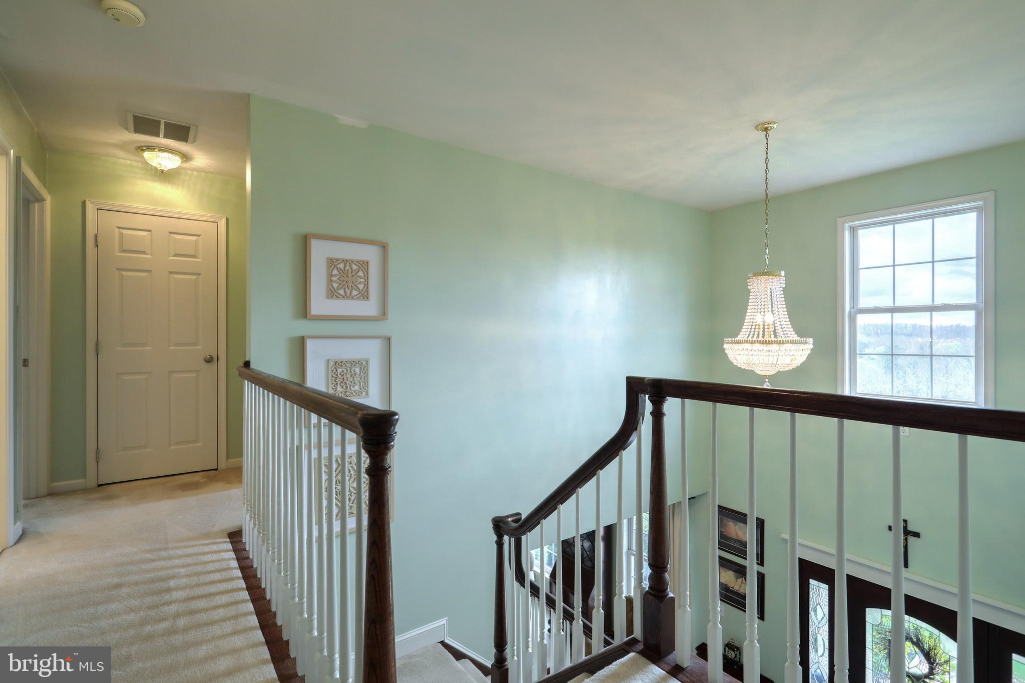COLONIAL MEADOWS - Residential