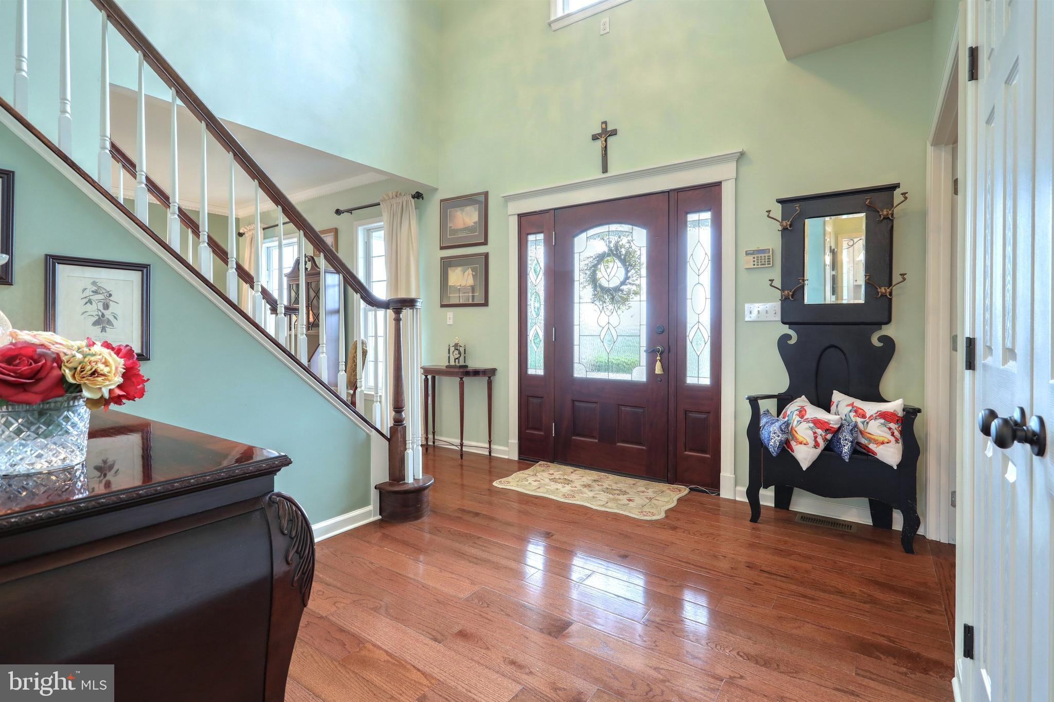 COLONIAL MEADOWS - Residential