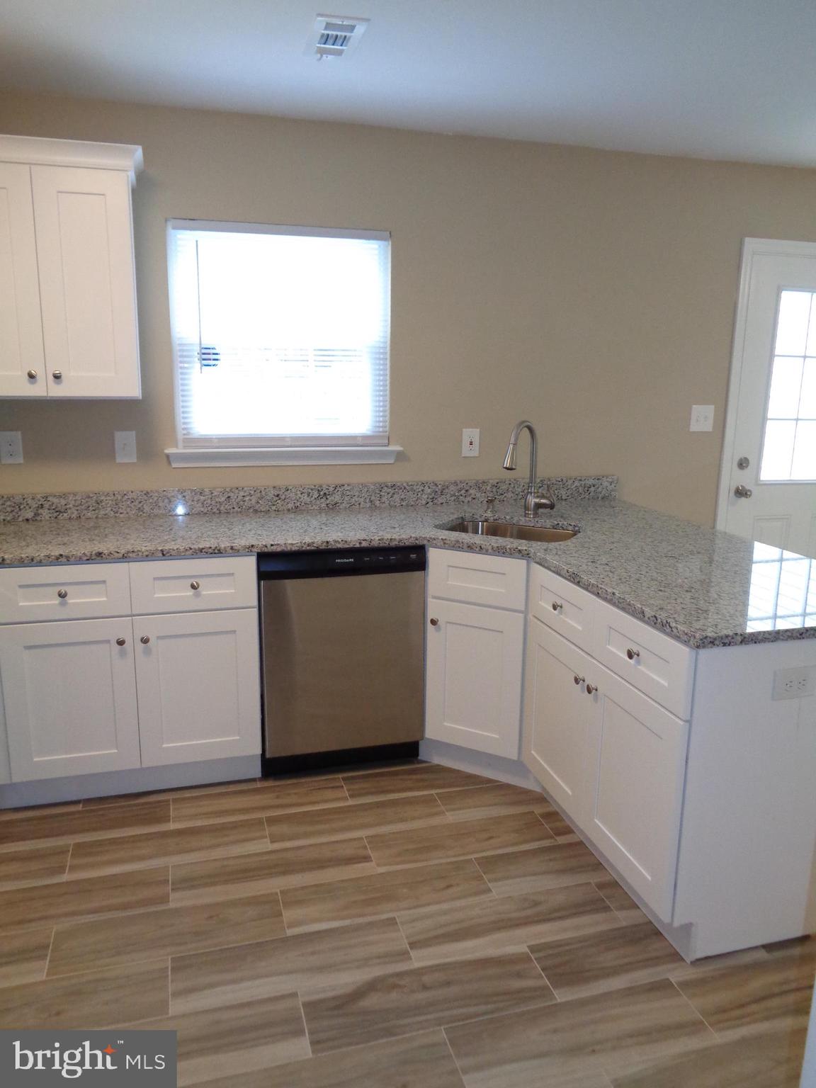 LANCASTER - Residential