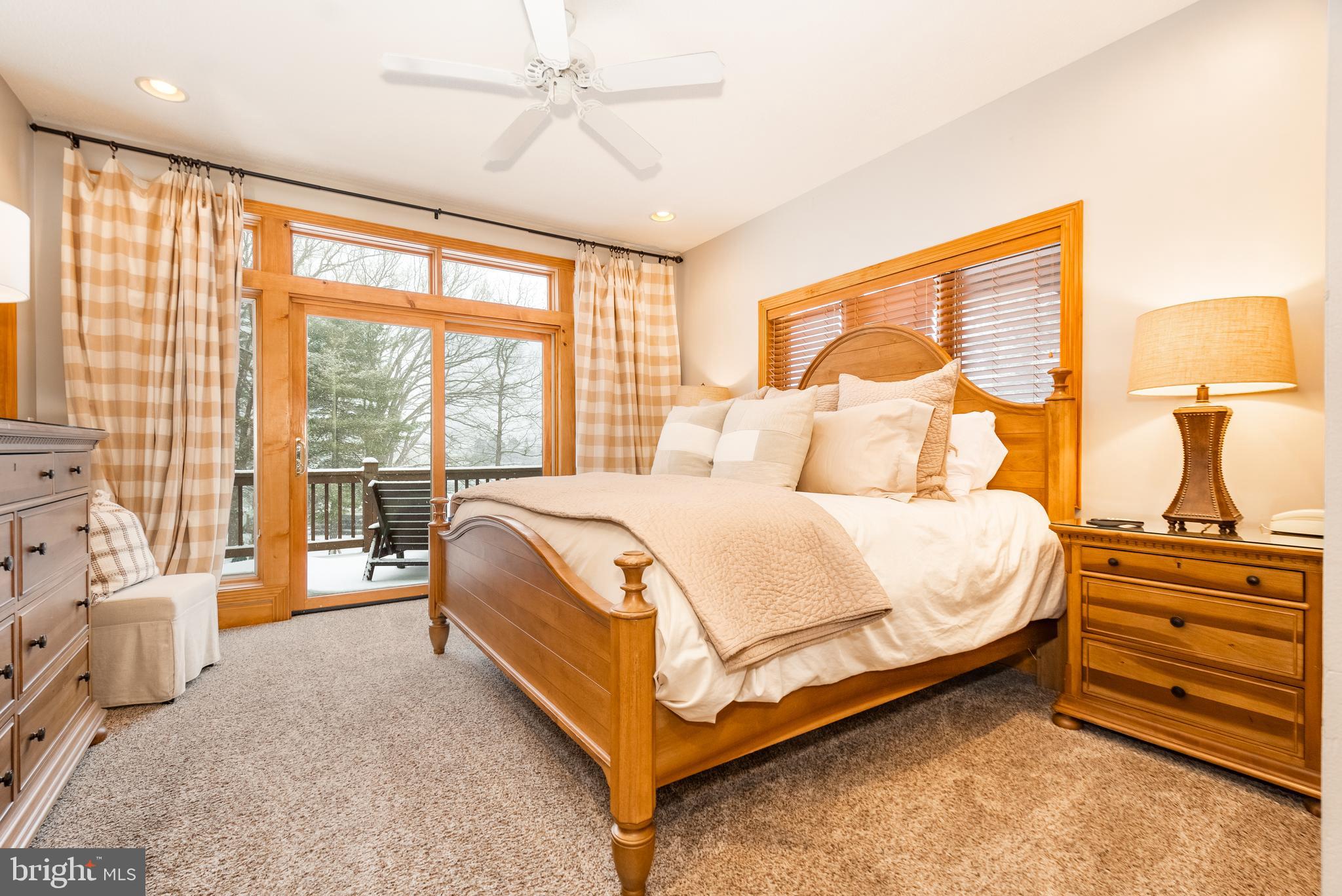 WATERFRONT GREENS - Residential