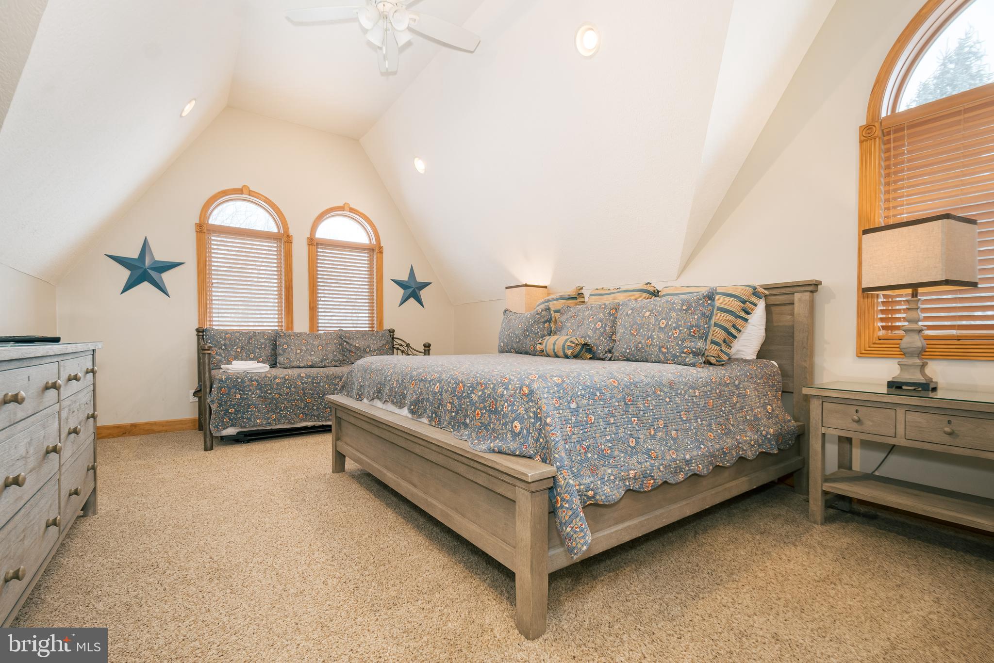 WATERFRONT GREENS - Residential