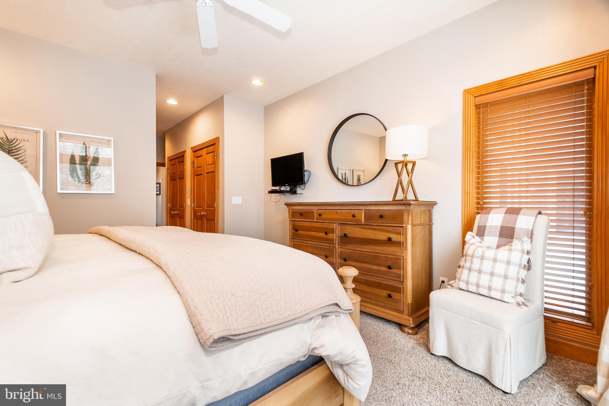 WATERFRONT GREENS - Residential