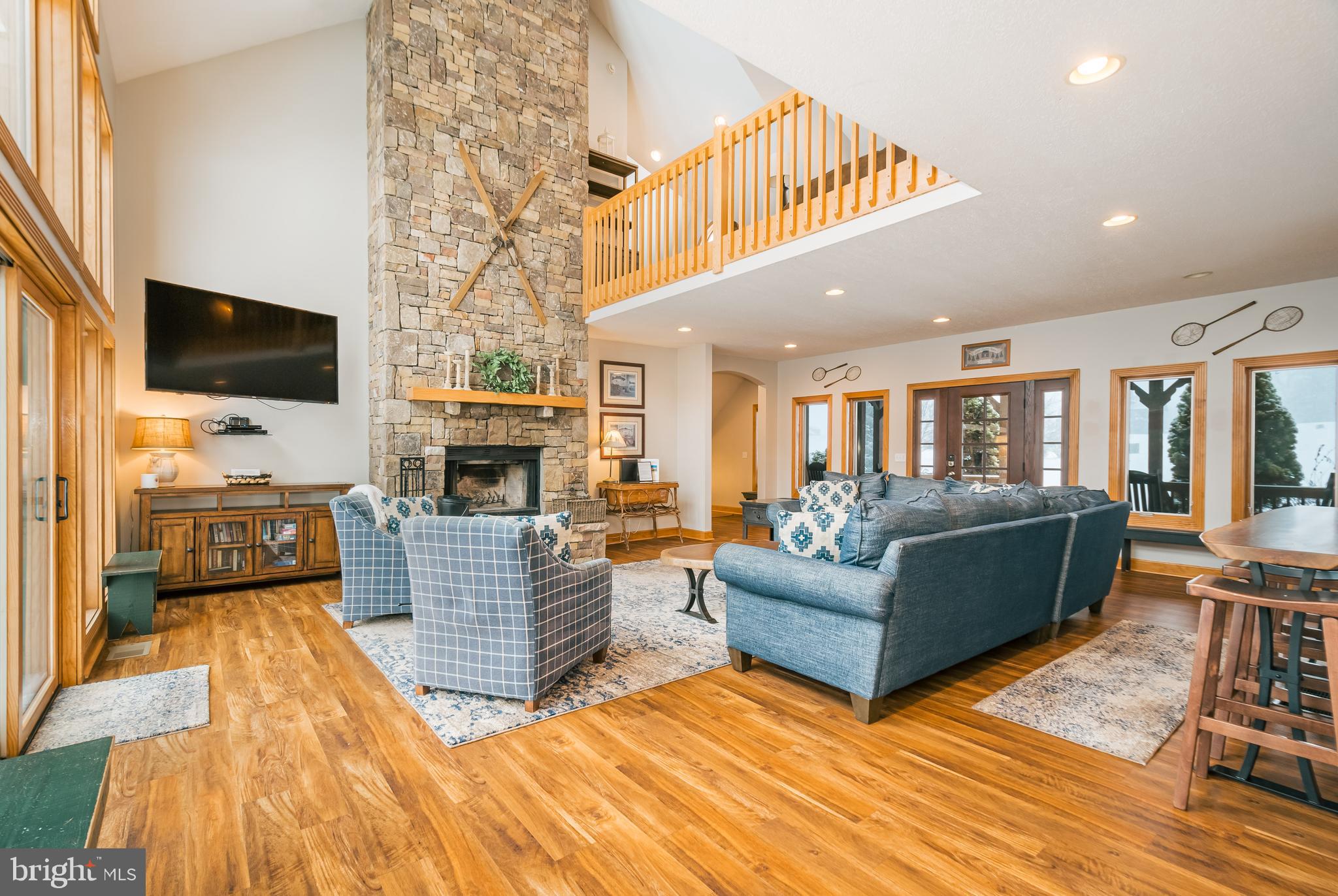 WATERFRONT GREENS - Residential