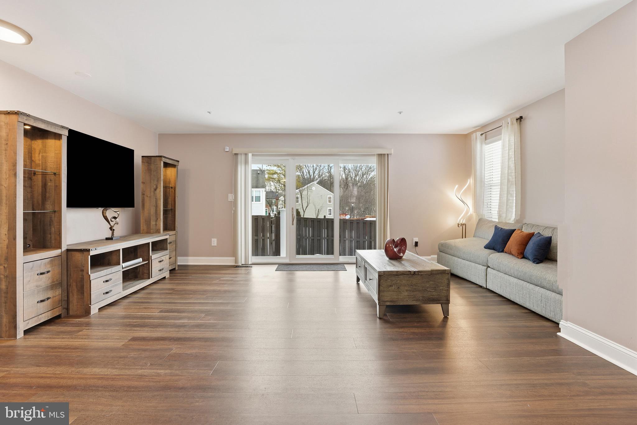 WESTLAKE - Residential