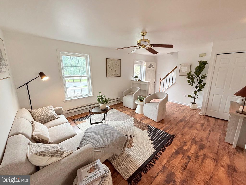 Photo of 157 Stone House Lane, COLUMBIA, PA 17512 (MLS # PALA2078506)
