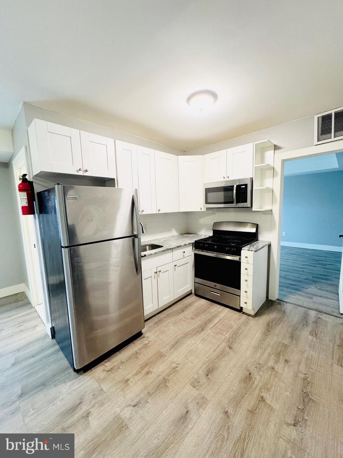 PHILADELPHIA - Residential Lease