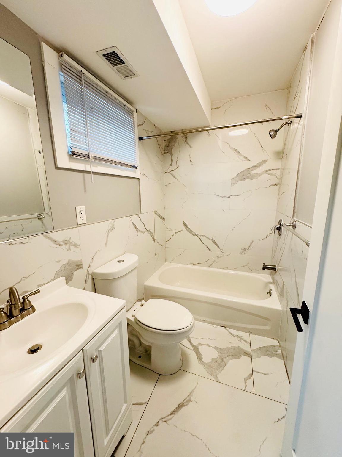 PHILADELPHIA - Residential Lease