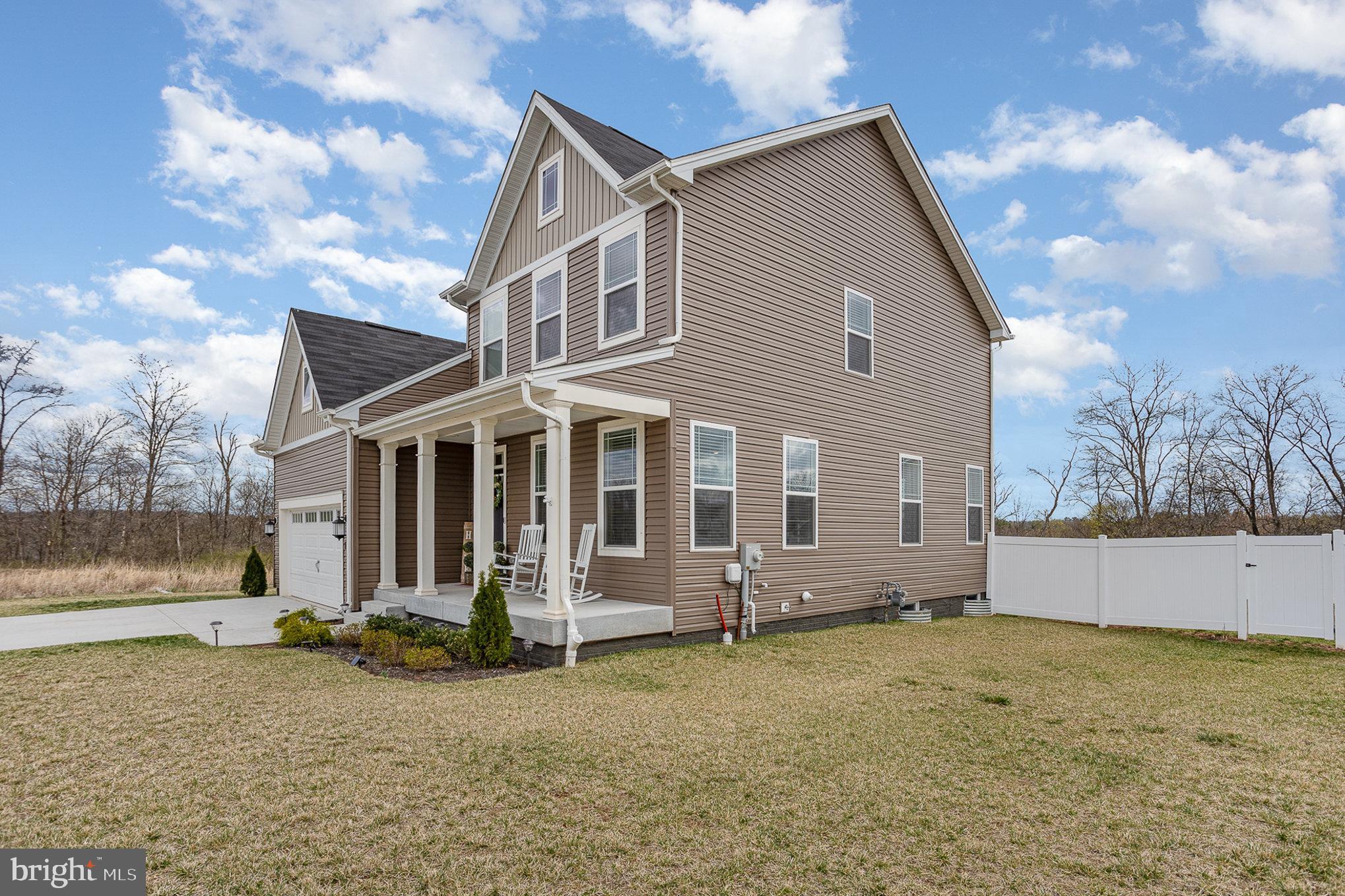 HICKORY RIDGE MEWS - Residential