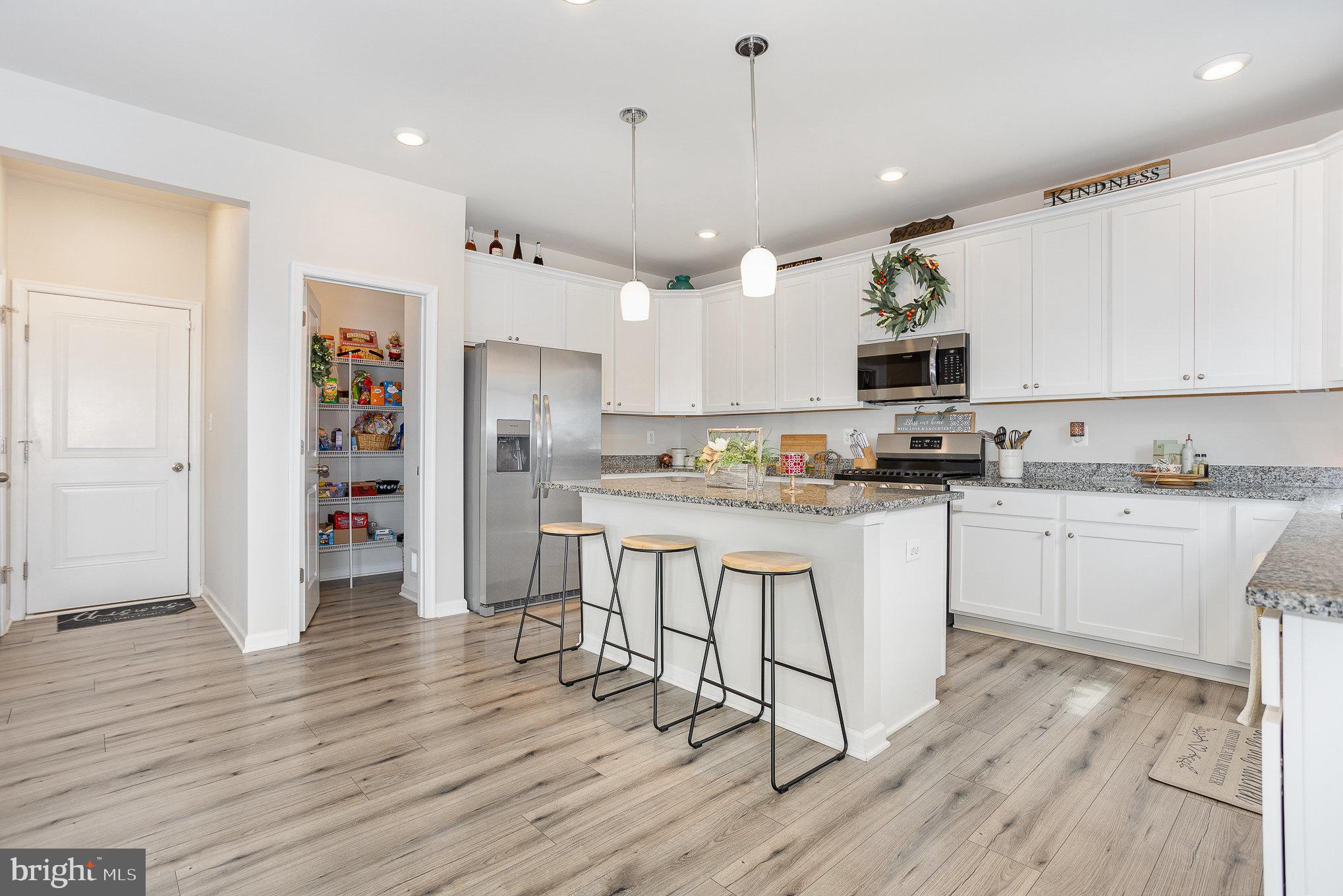 HICKORY RIDGE MEWS - Residential