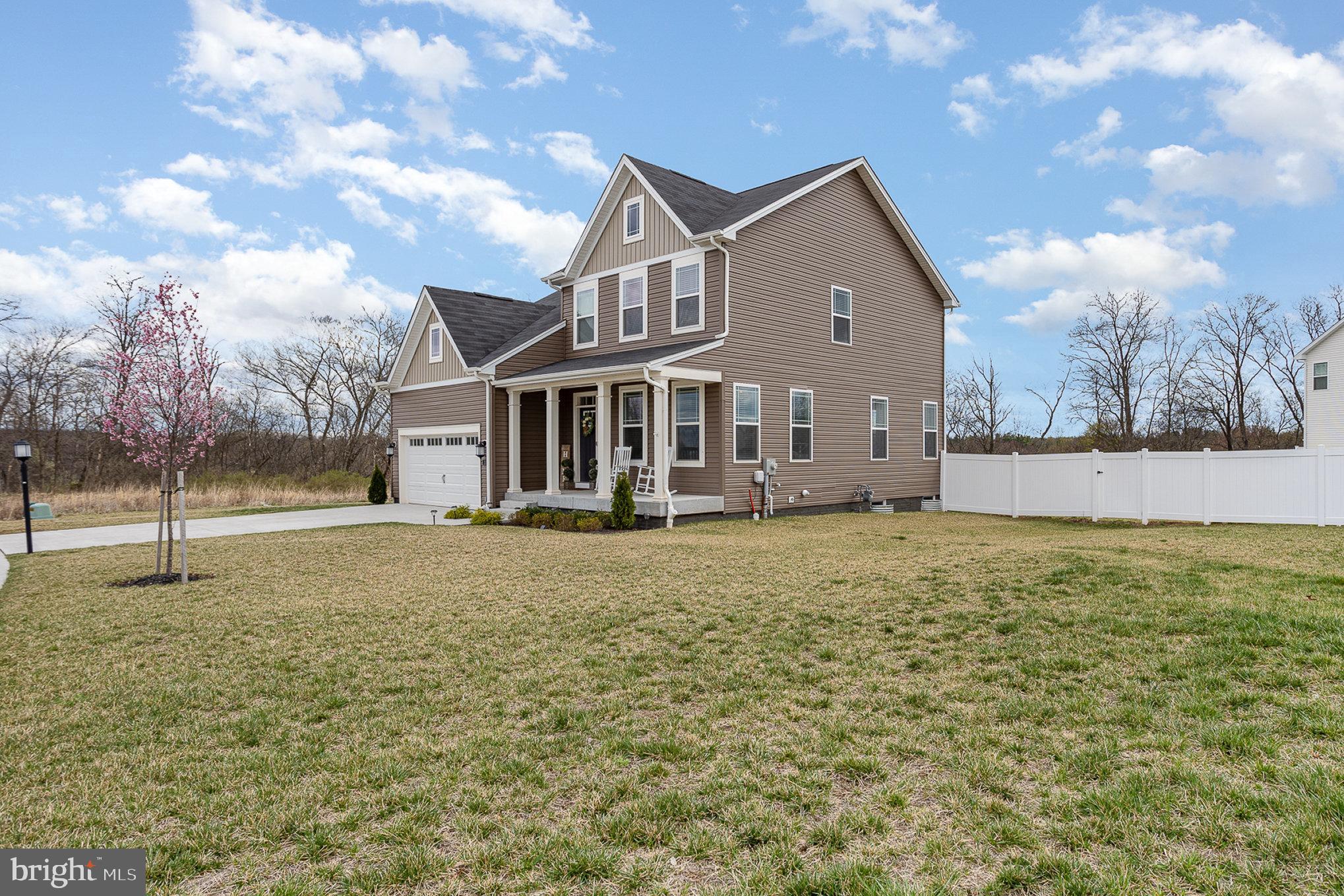 HICKORY RIDGE MEWS - Residential