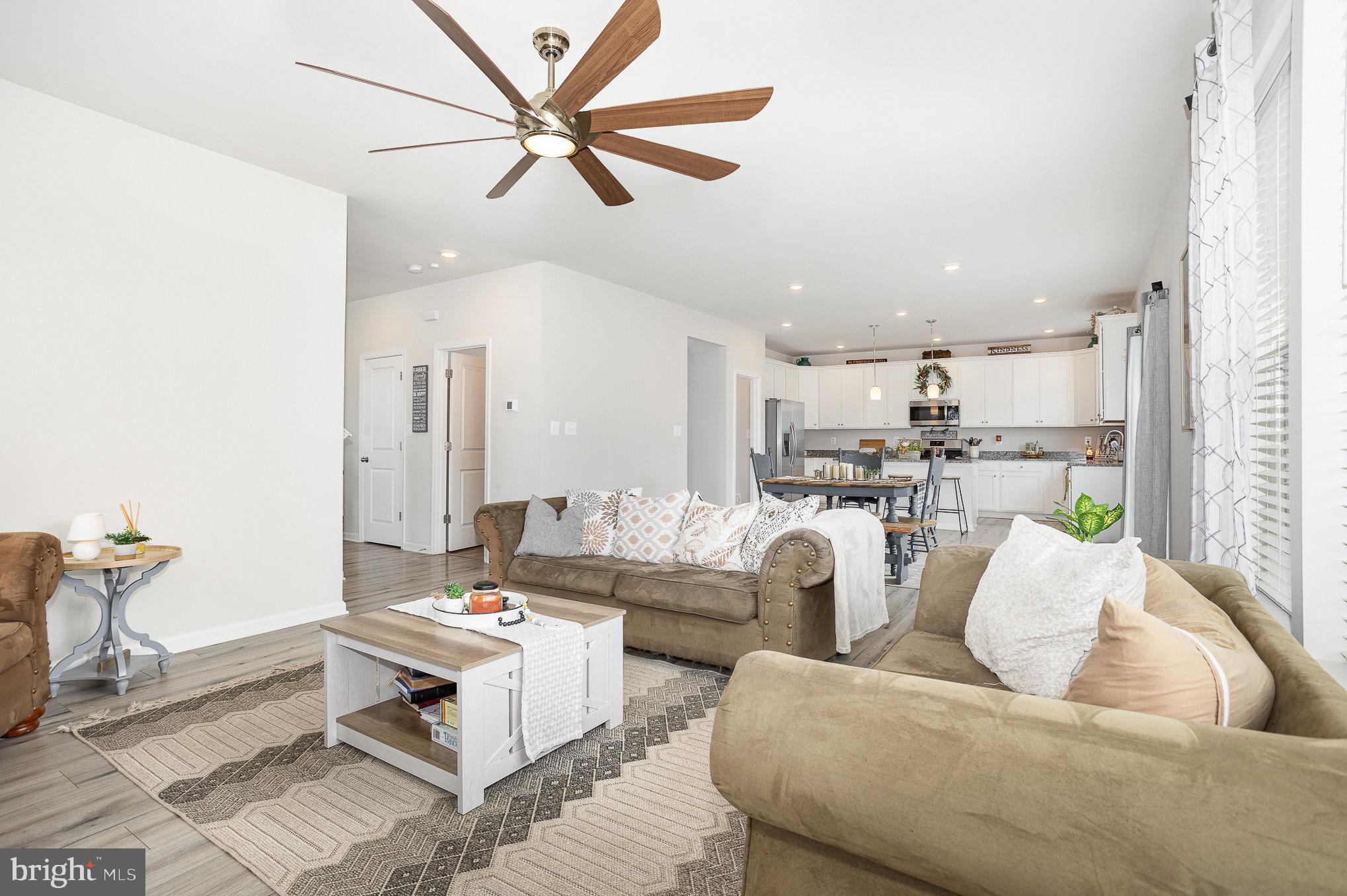 HICKORY RIDGE MEWS - Residential