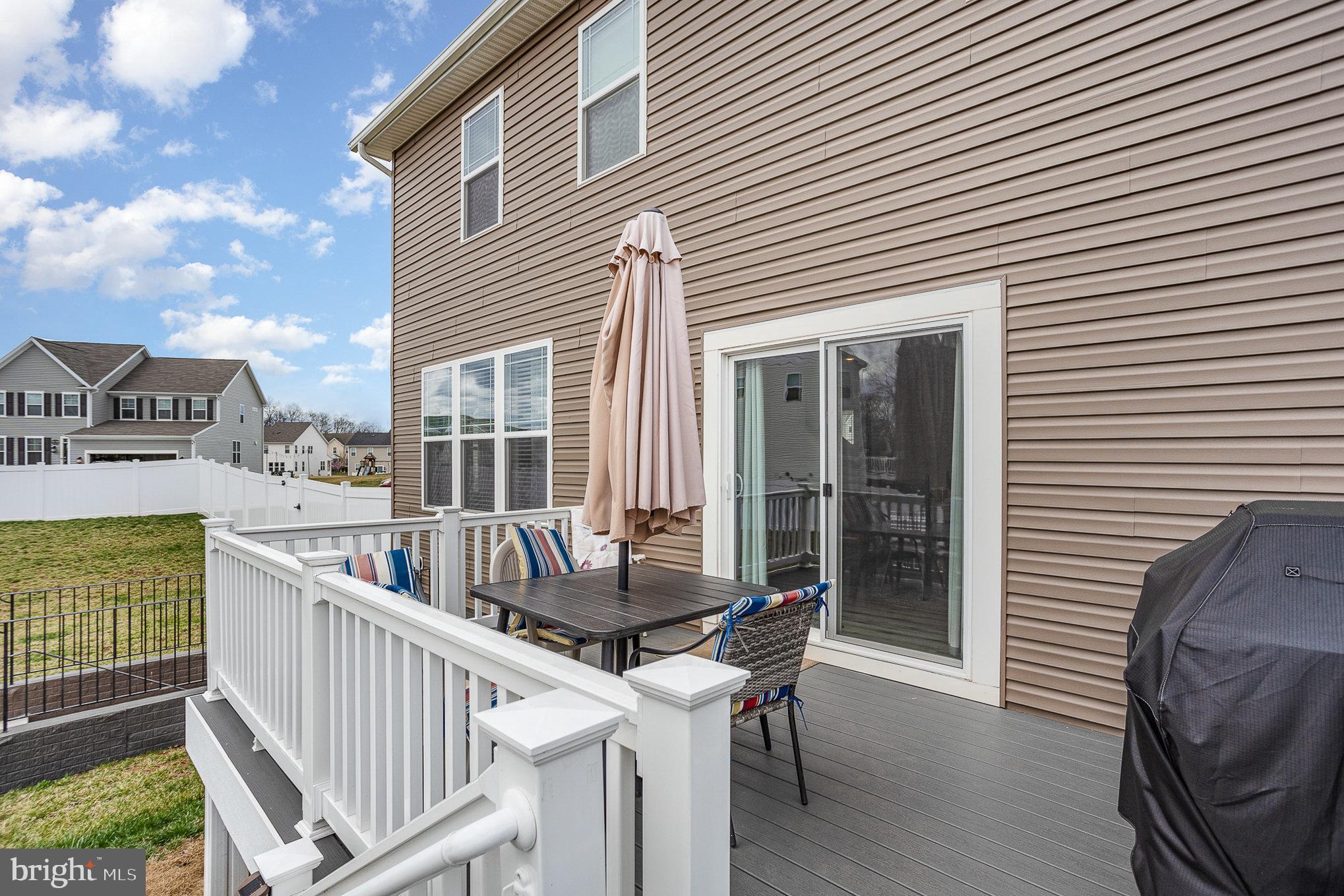 HICKORY RIDGE MEWS - Residential