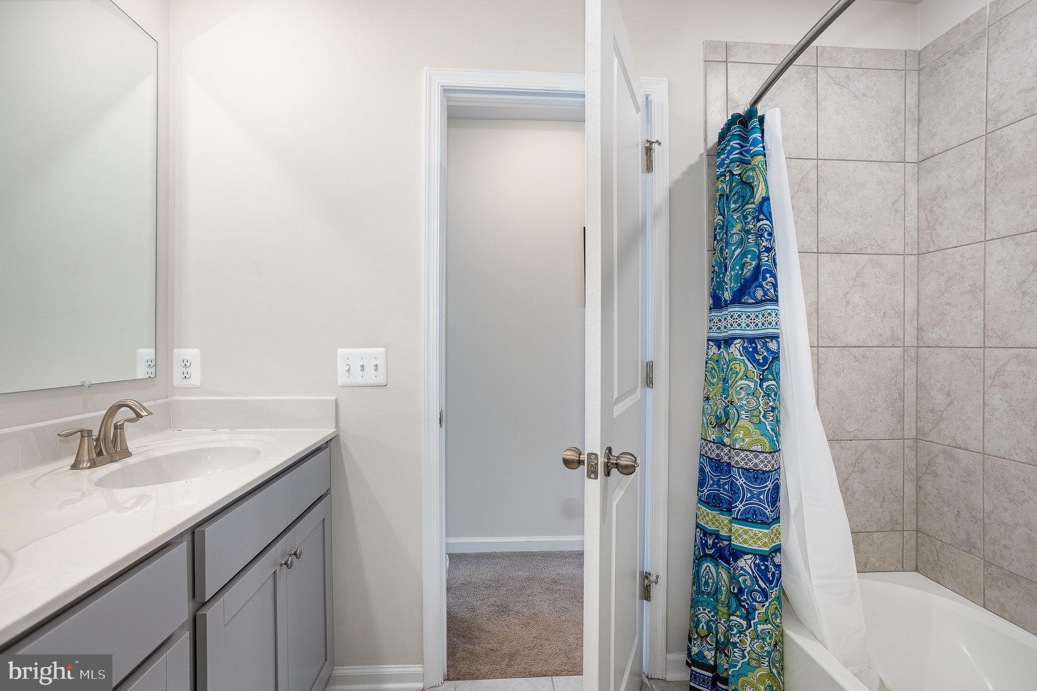 HICKORY RIDGE MEWS - Residential