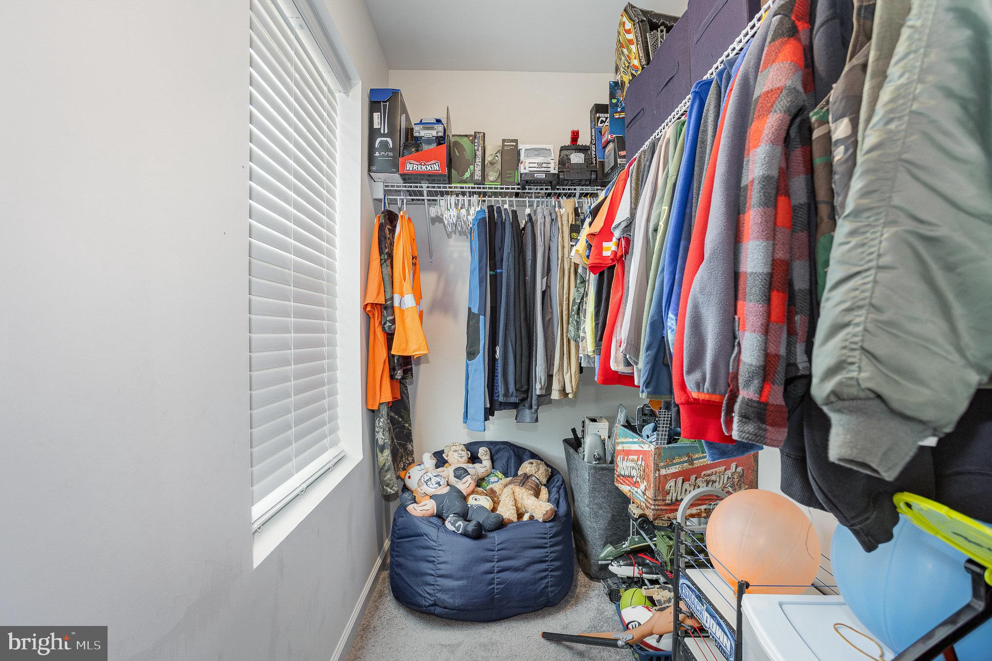 HICKORY RIDGE MEWS - Residential