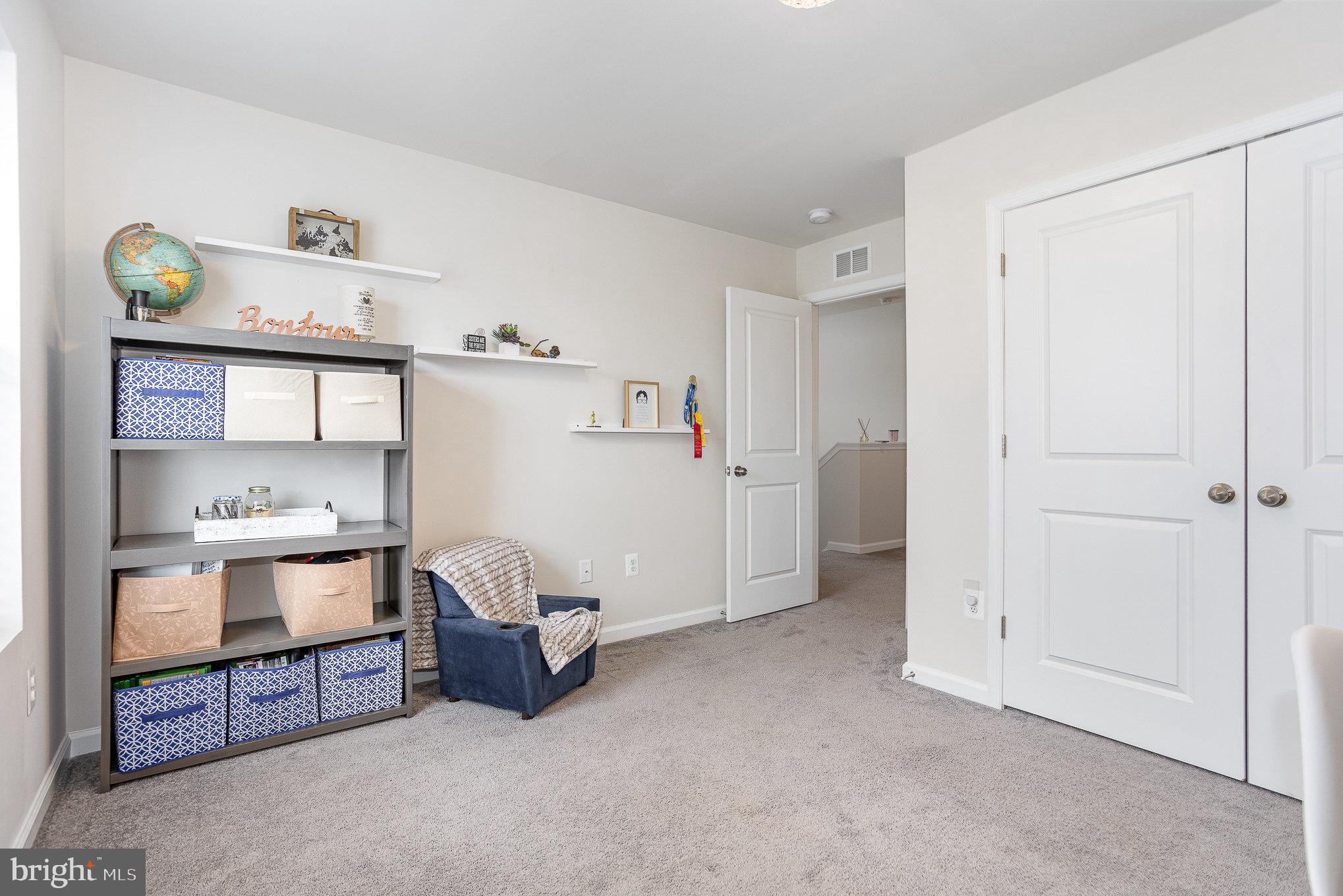 HICKORY RIDGE MEWS - Residential