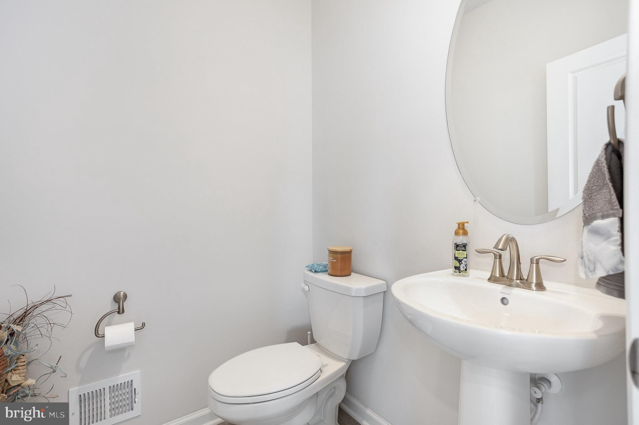 HICKORY RIDGE MEWS - Residential