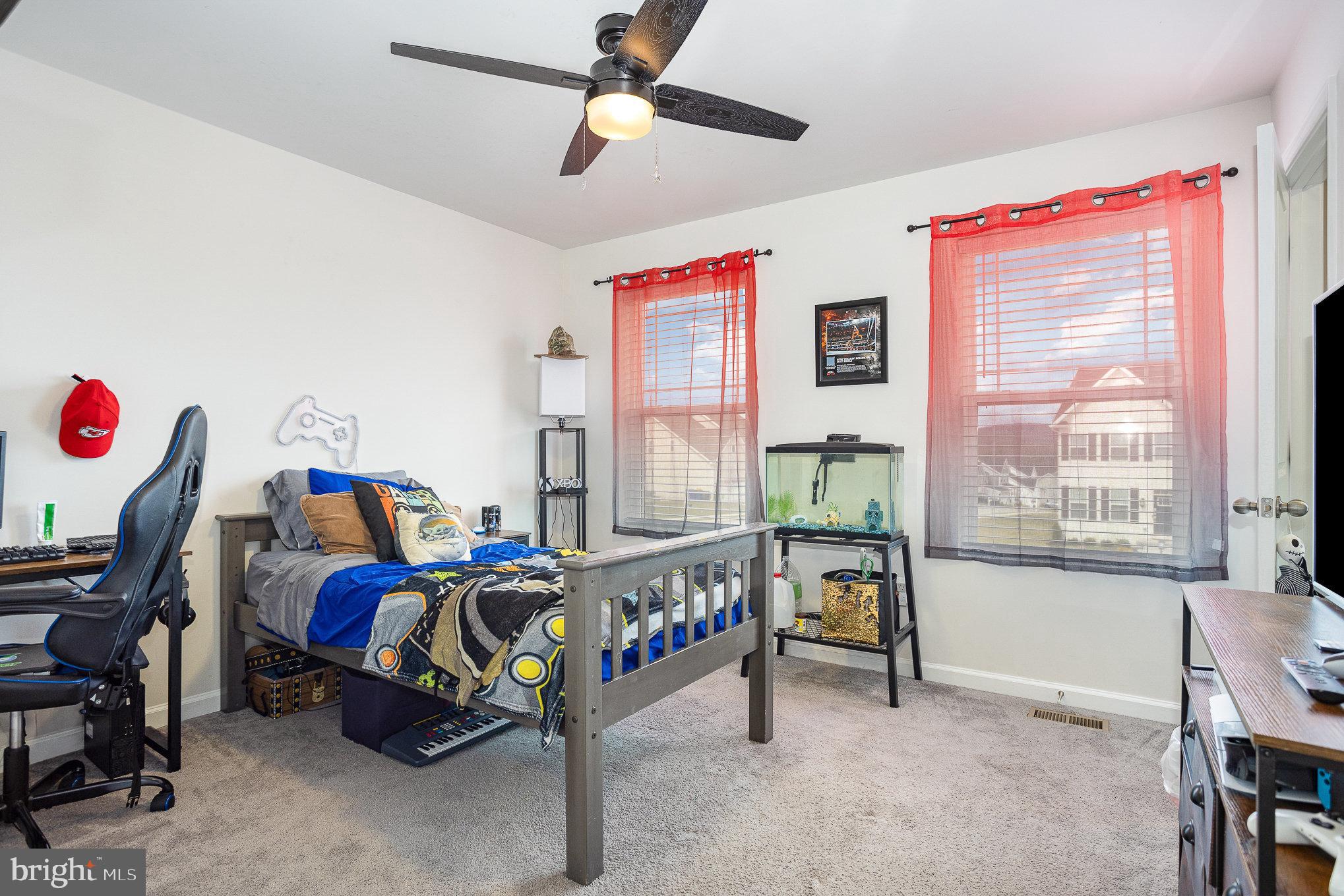 HICKORY RIDGE MEWS - Residential