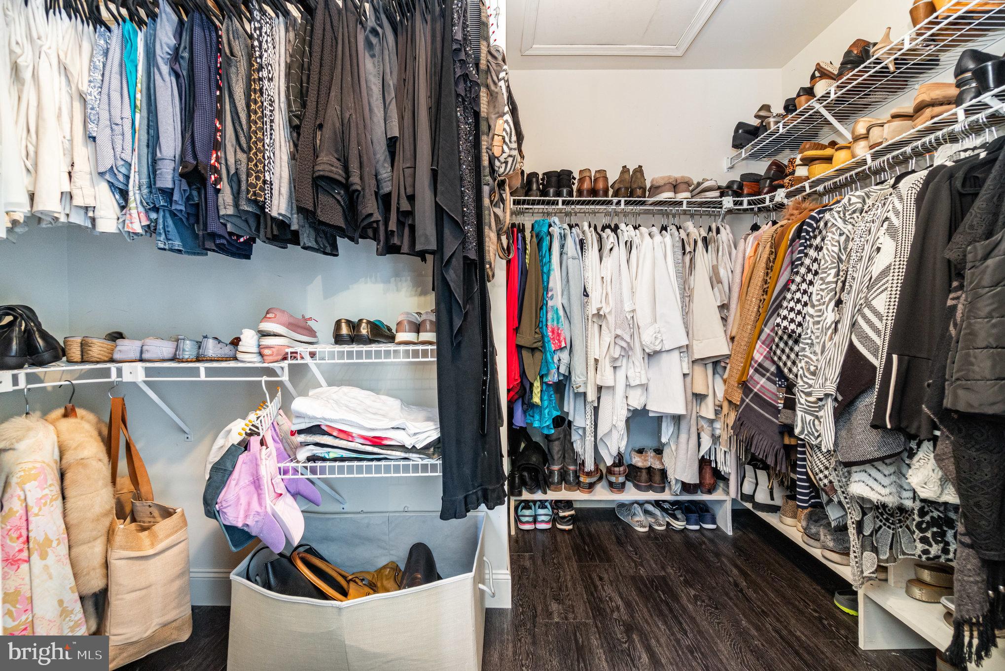 OLDE STONE WAY - Residential