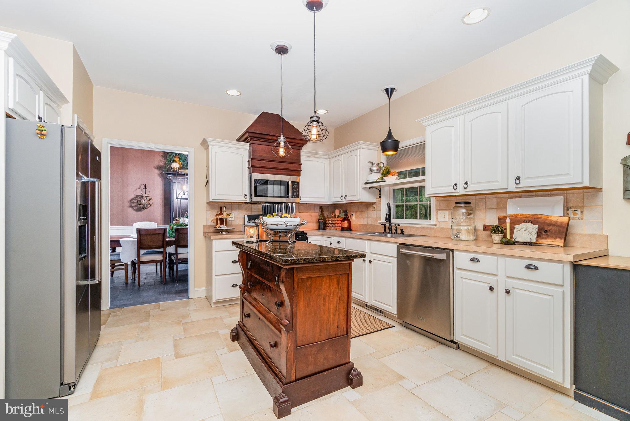 OLDE STONE WAY - Residential