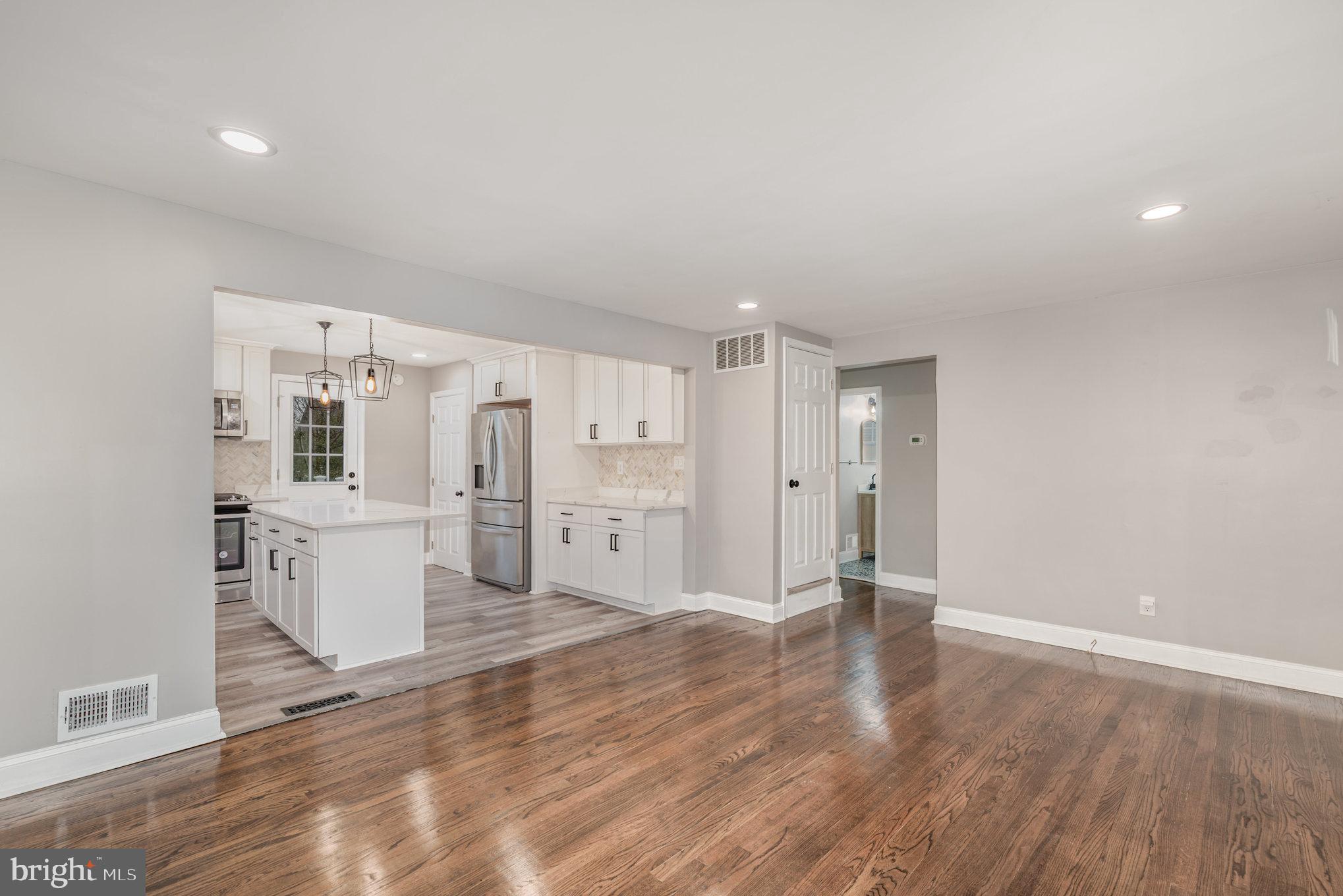 PARKVILLE - Residential