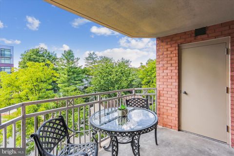 Photo of 7500 WOODMONT AVE #S520, BETHESDA, MD 20814 (MLS # MDMC2066236)