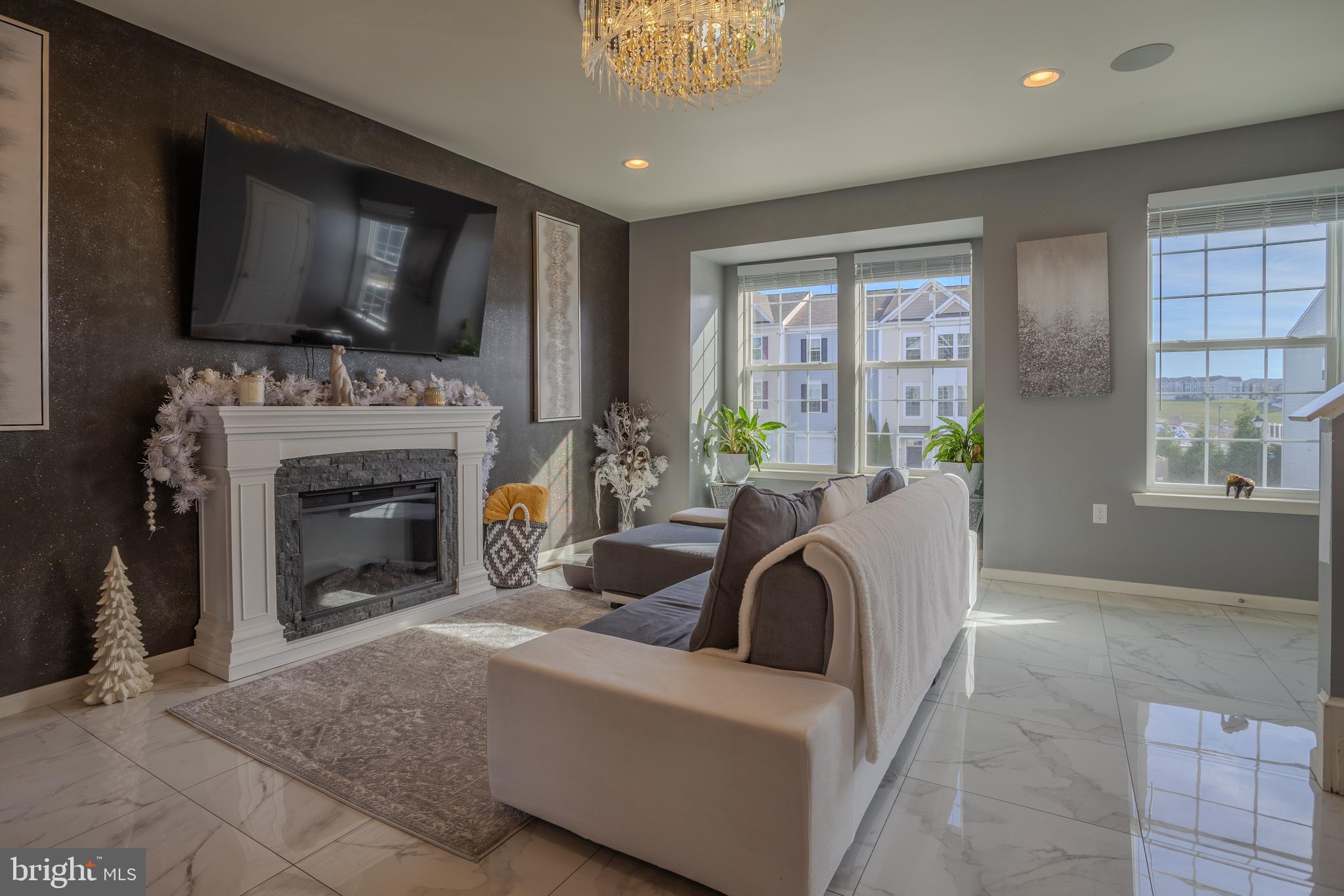 RIVERSIDE VILLAGES - Residential