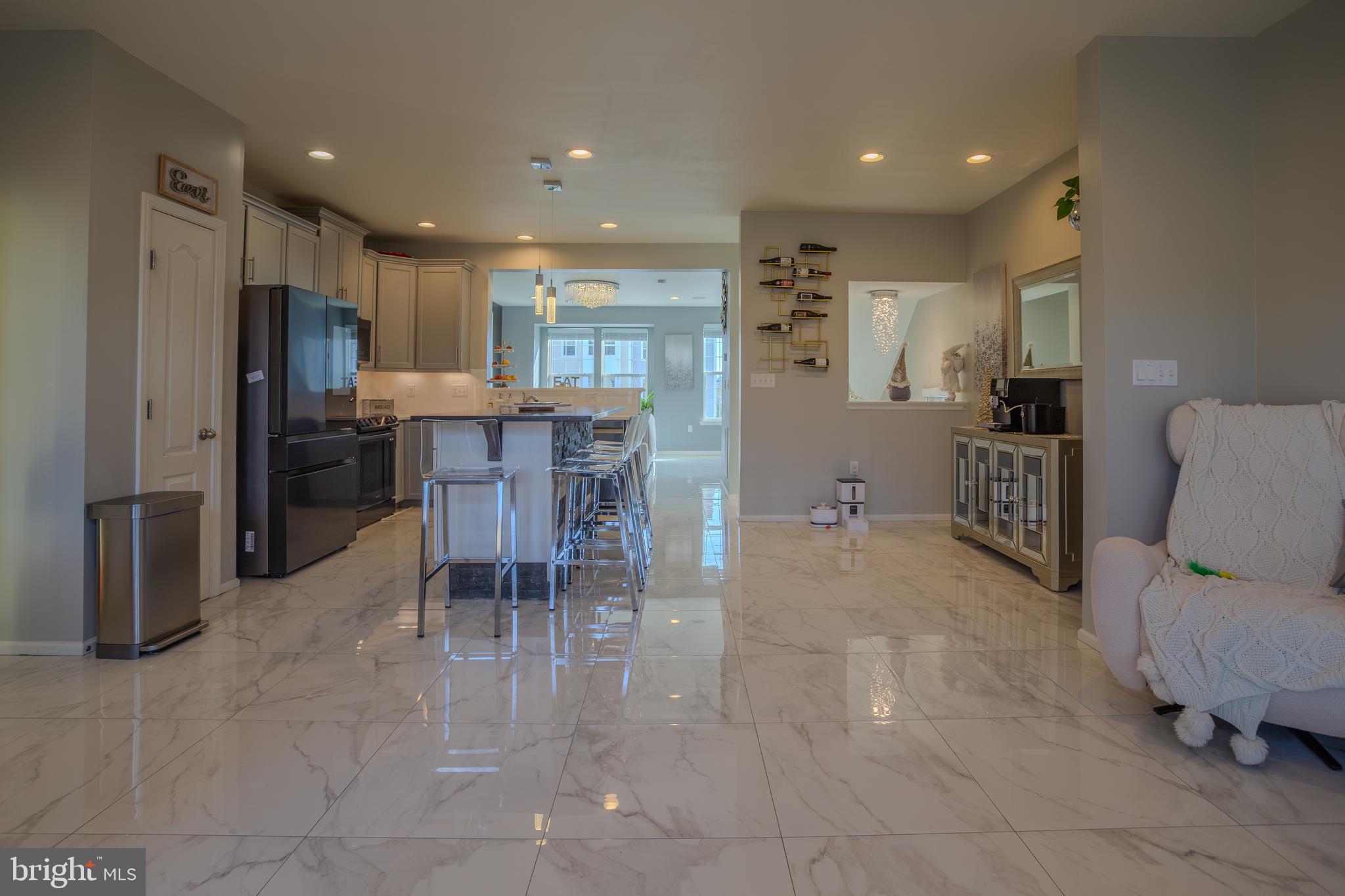 RIVERSIDE VILLAGES - Residential