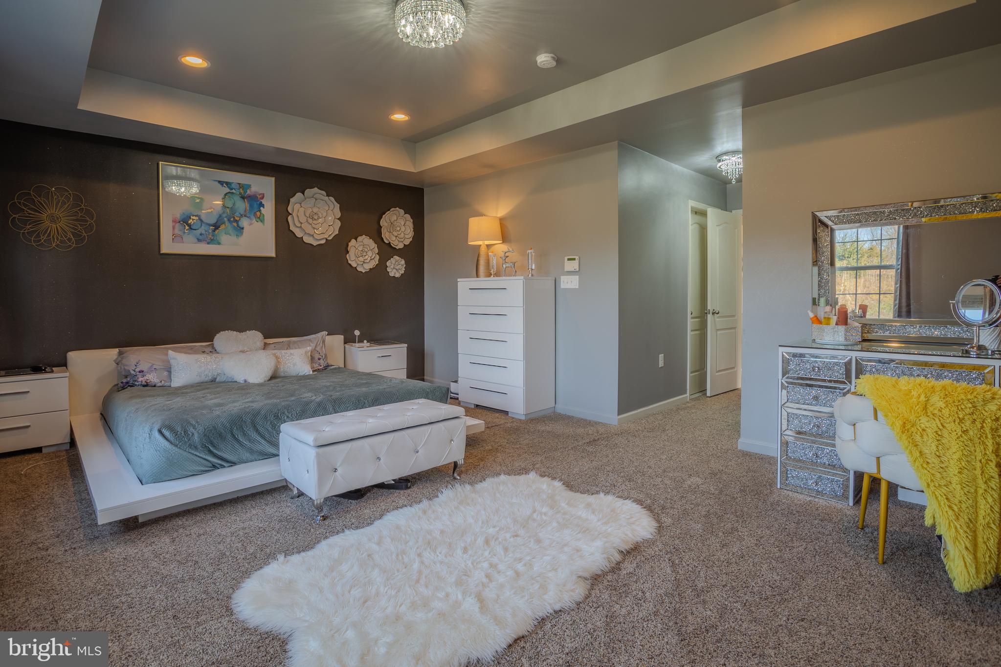 RIVERSIDE VILLAGES - Residential