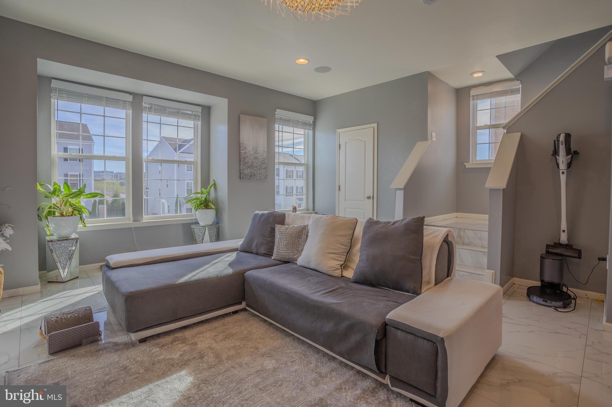 RIVERSIDE VILLAGES - Residential