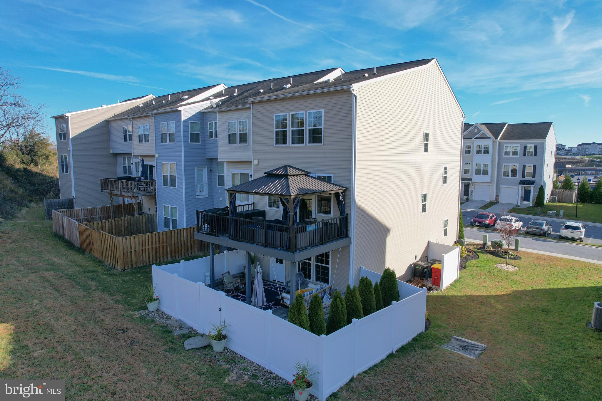 RIVERSIDE VILLAGES - Residential