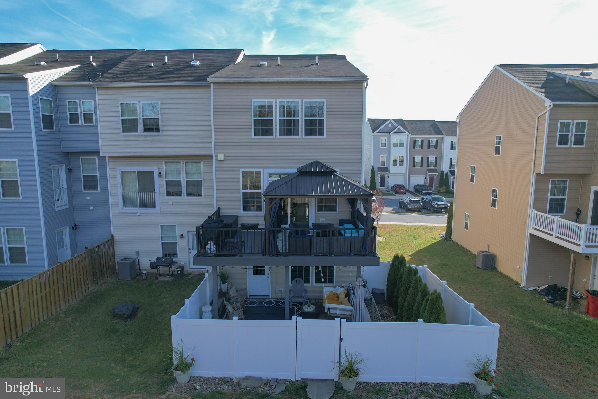 RIVERSIDE VILLAGES - Residential