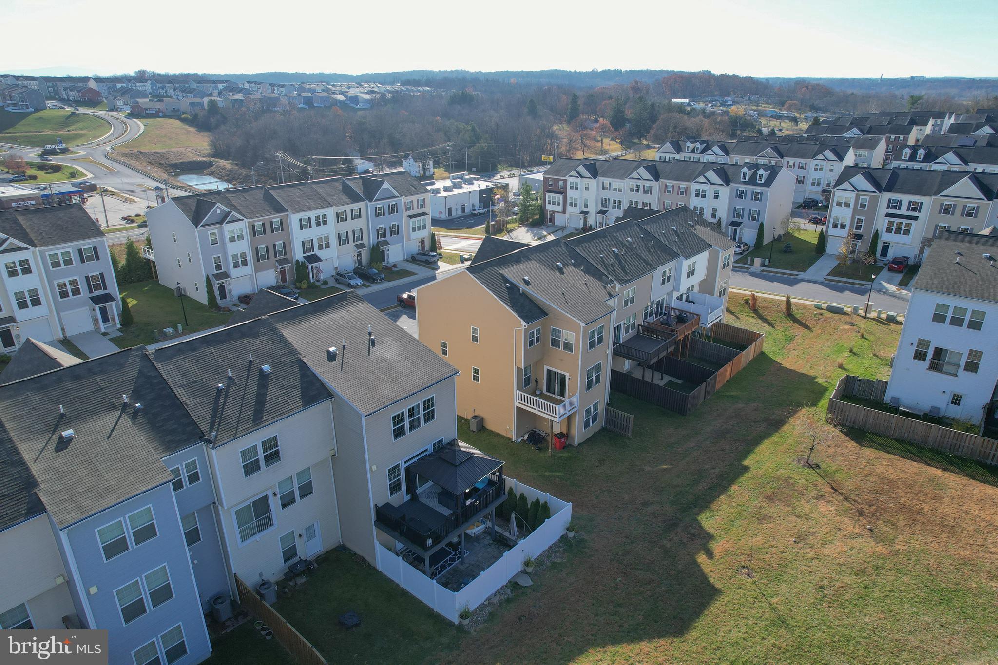 RIVERSIDE VILLAGES - Residential