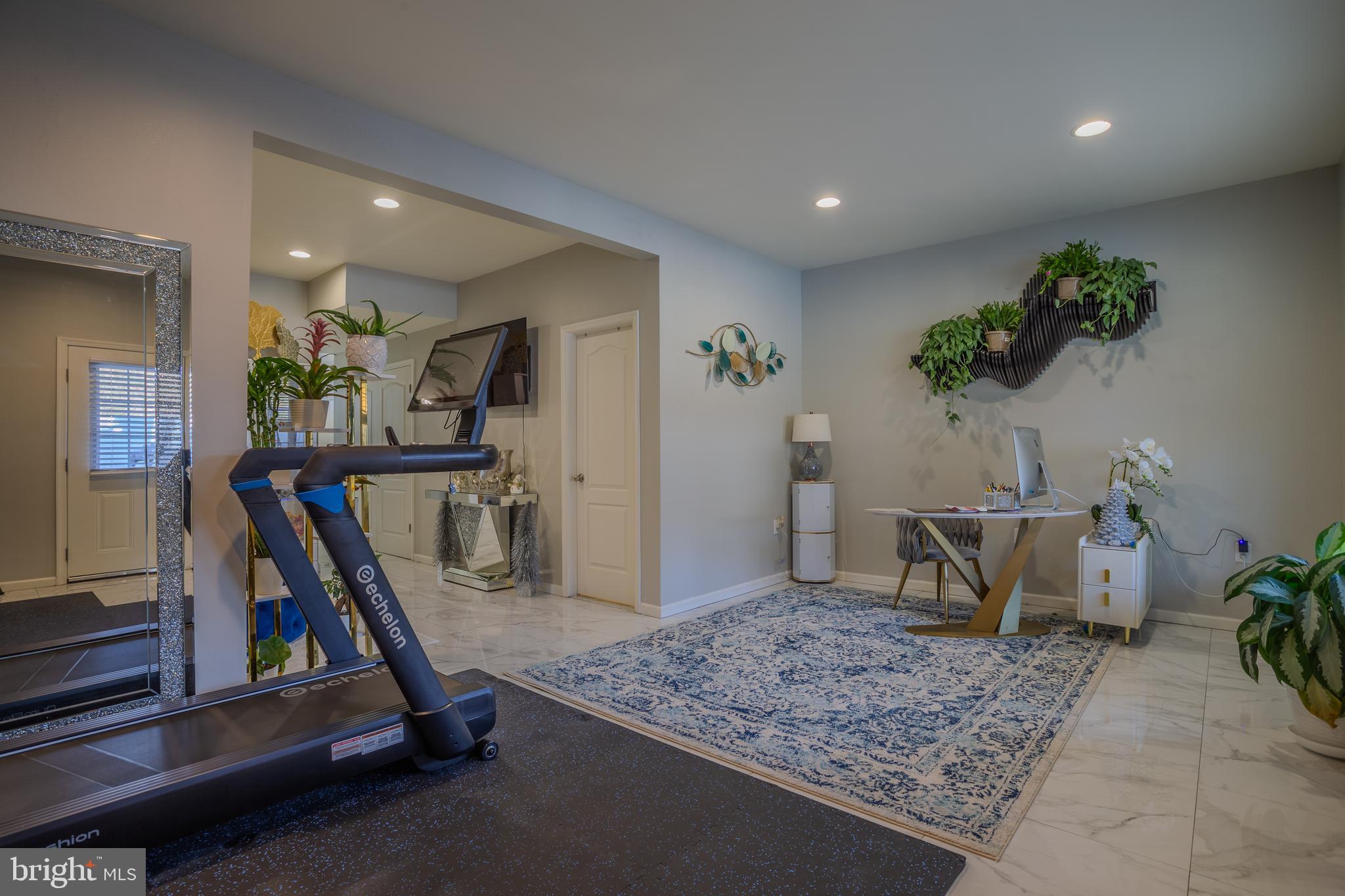 RIVERSIDE VILLAGES - Residential