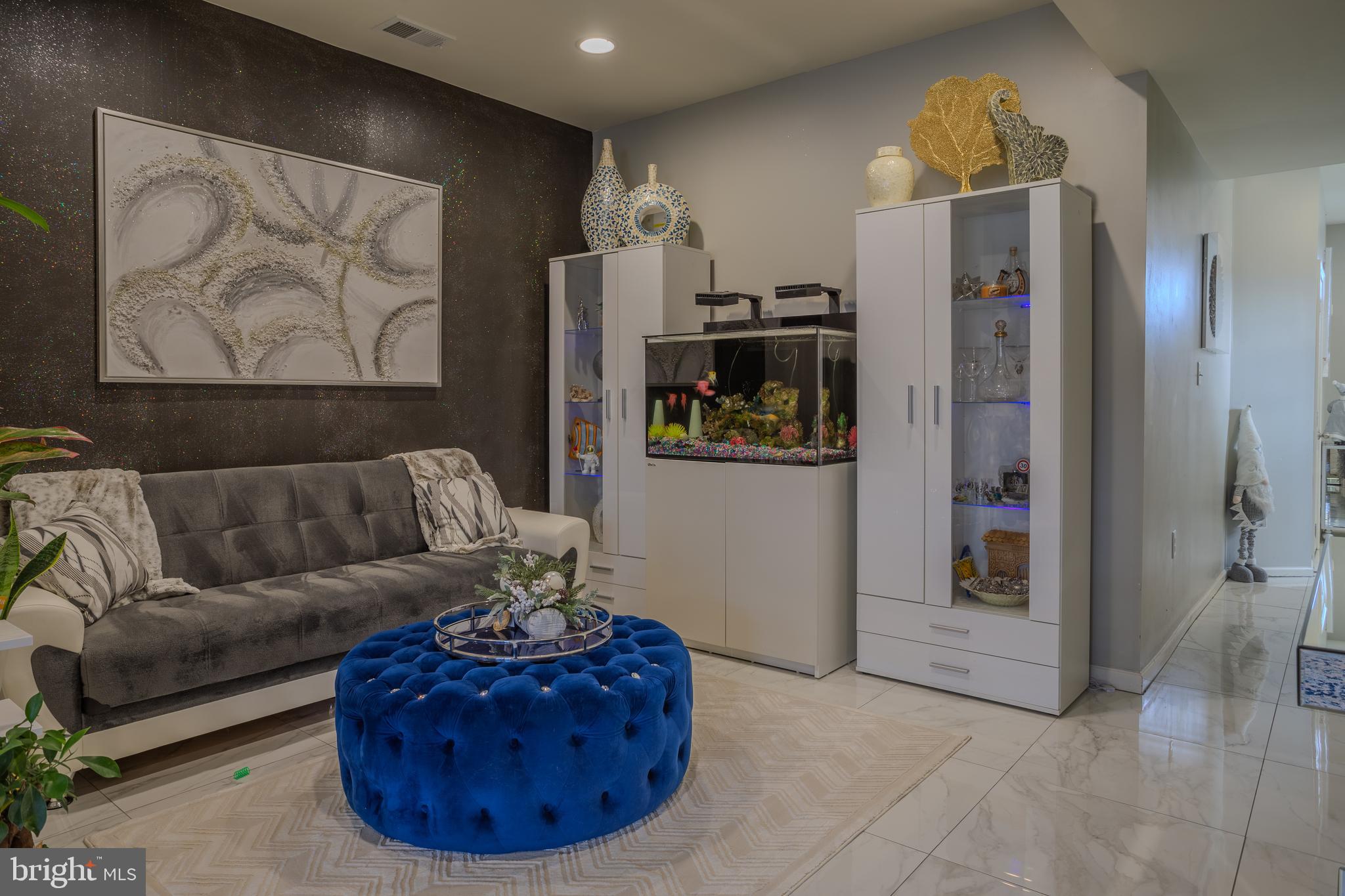 RIVERSIDE VILLAGES - Residential