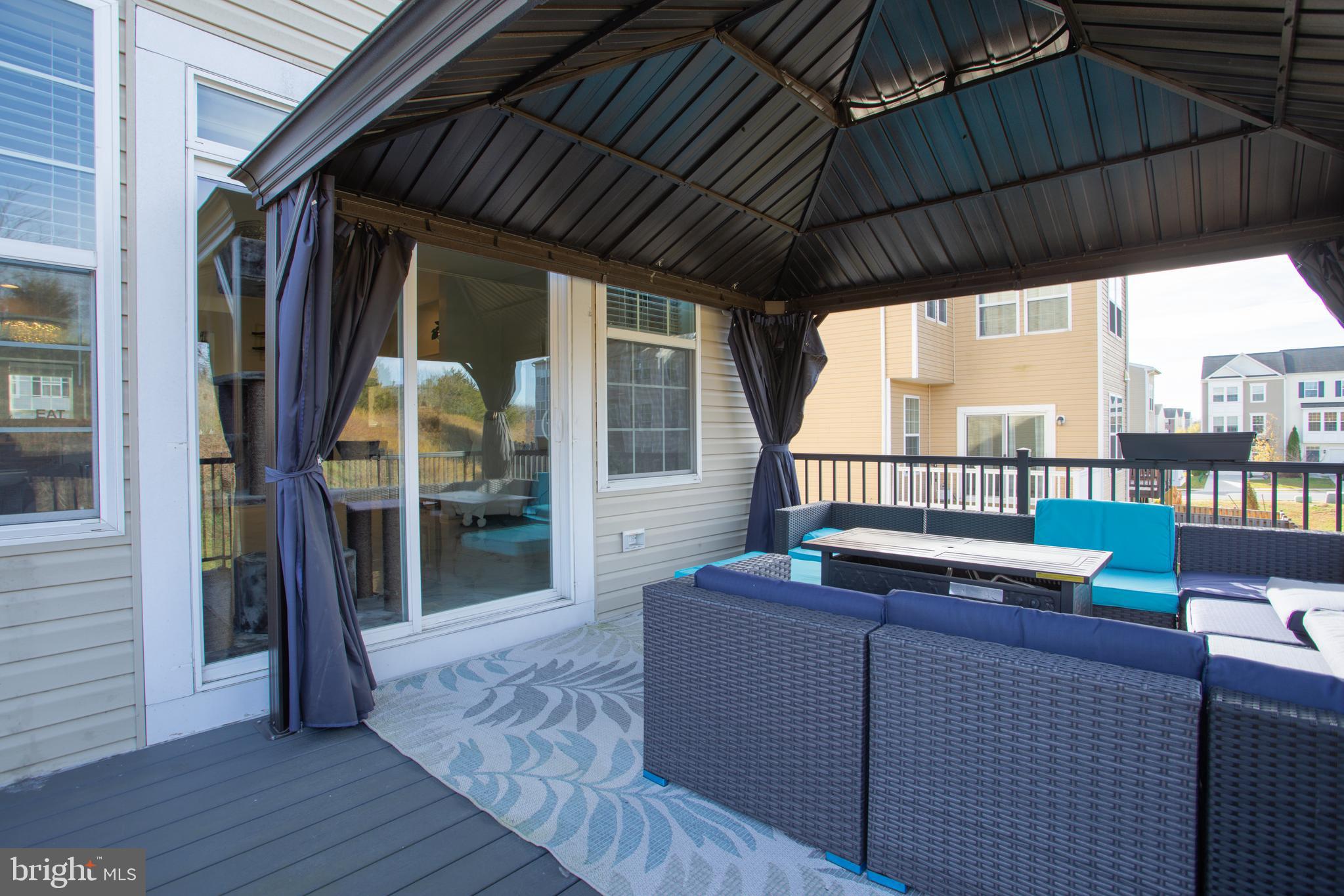 RIVERSIDE VILLAGES - Residential