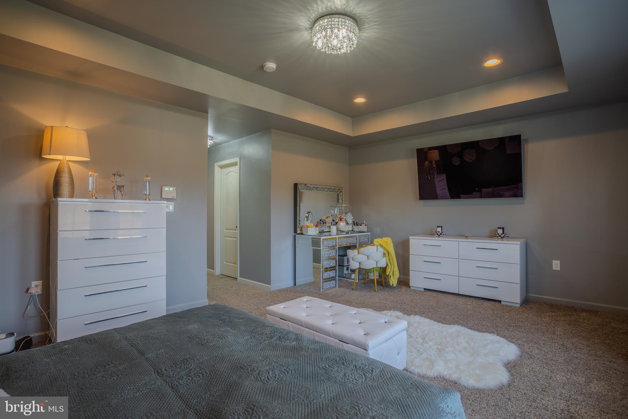 RIVERSIDE VILLAGES - Residential