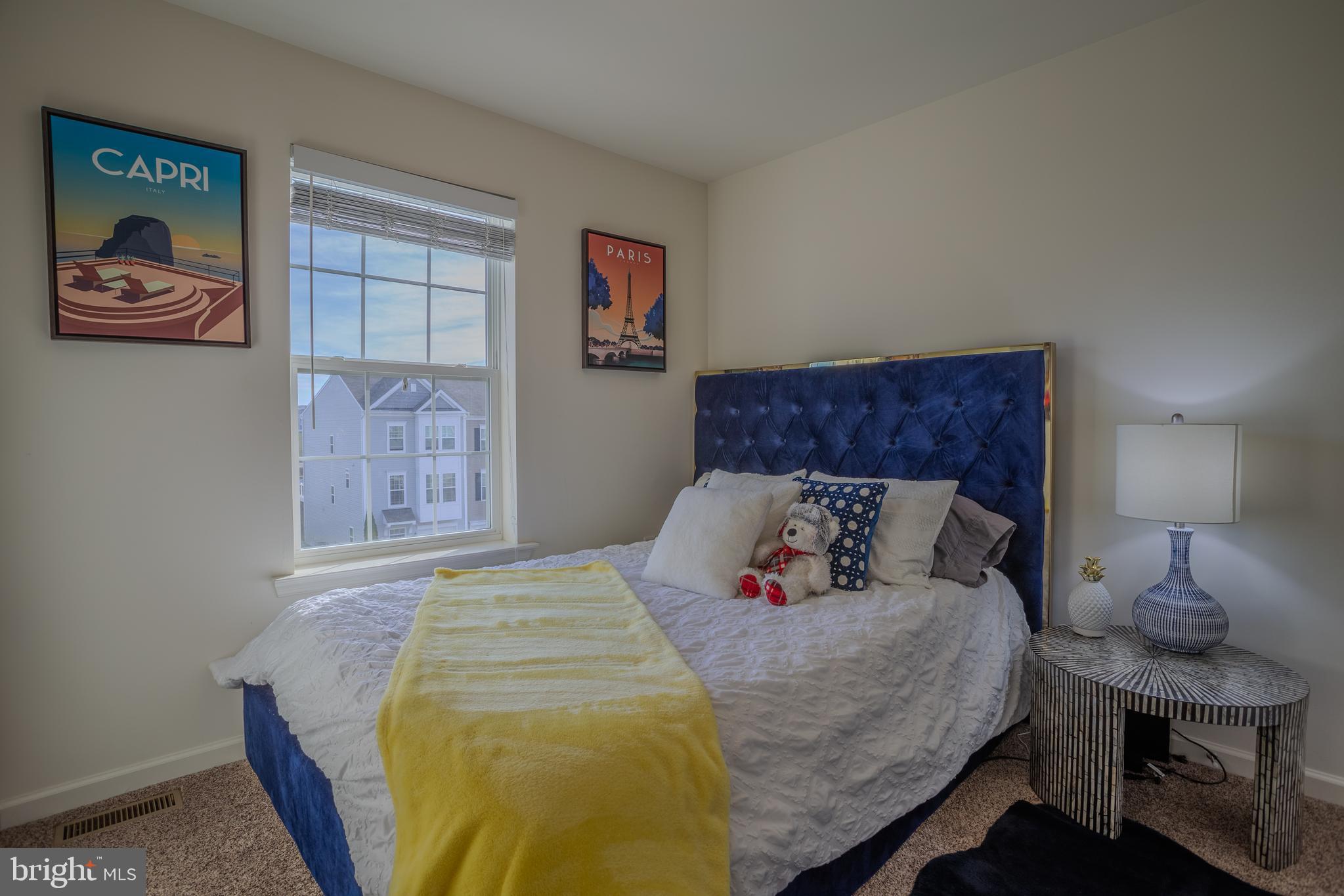 RIVERSIDE VILLAGES - Residential